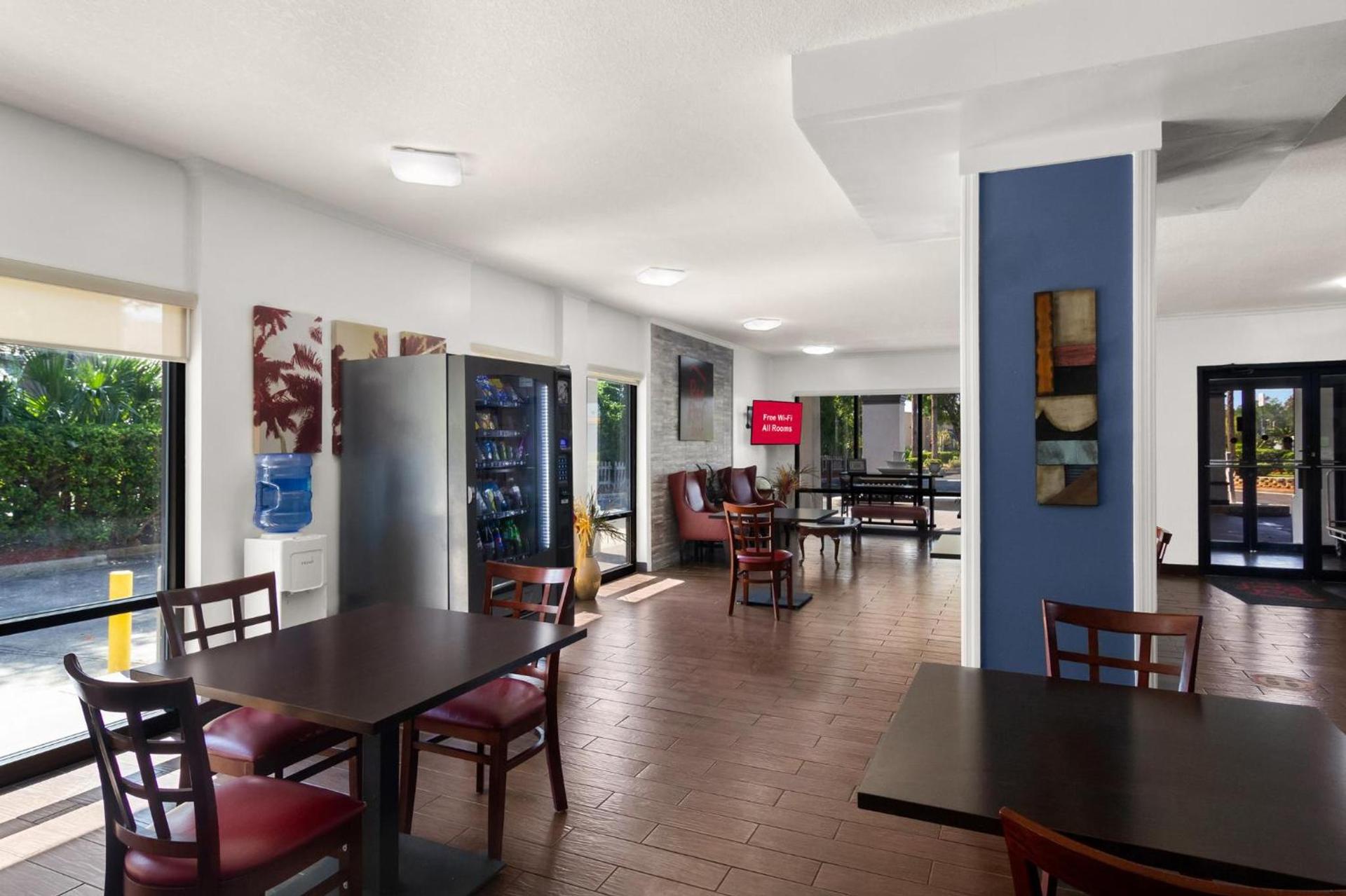 Red Roof Inn Kingsland photo 29