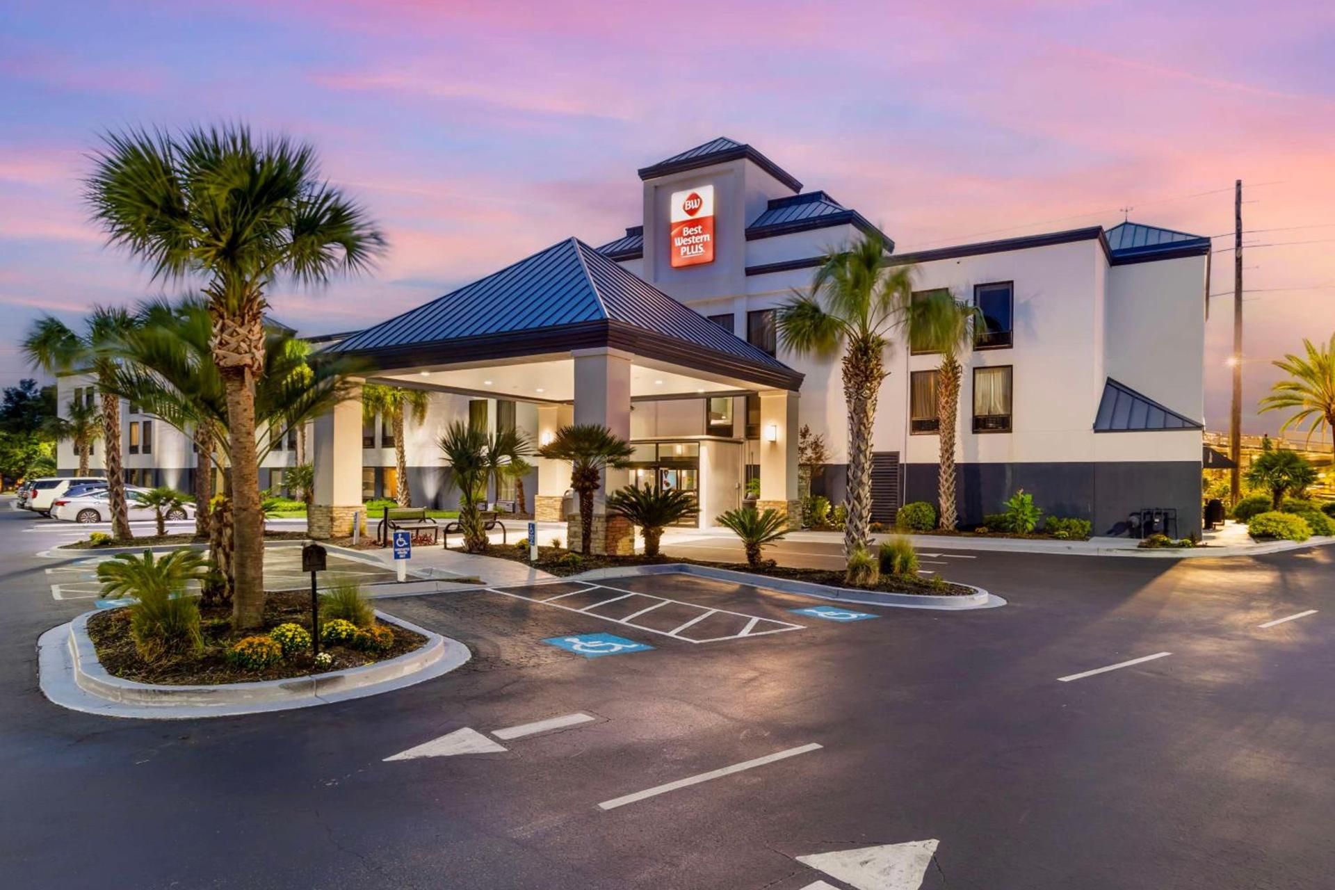 Best Western Plus Myrtle Beach@Intracoastal photo 1