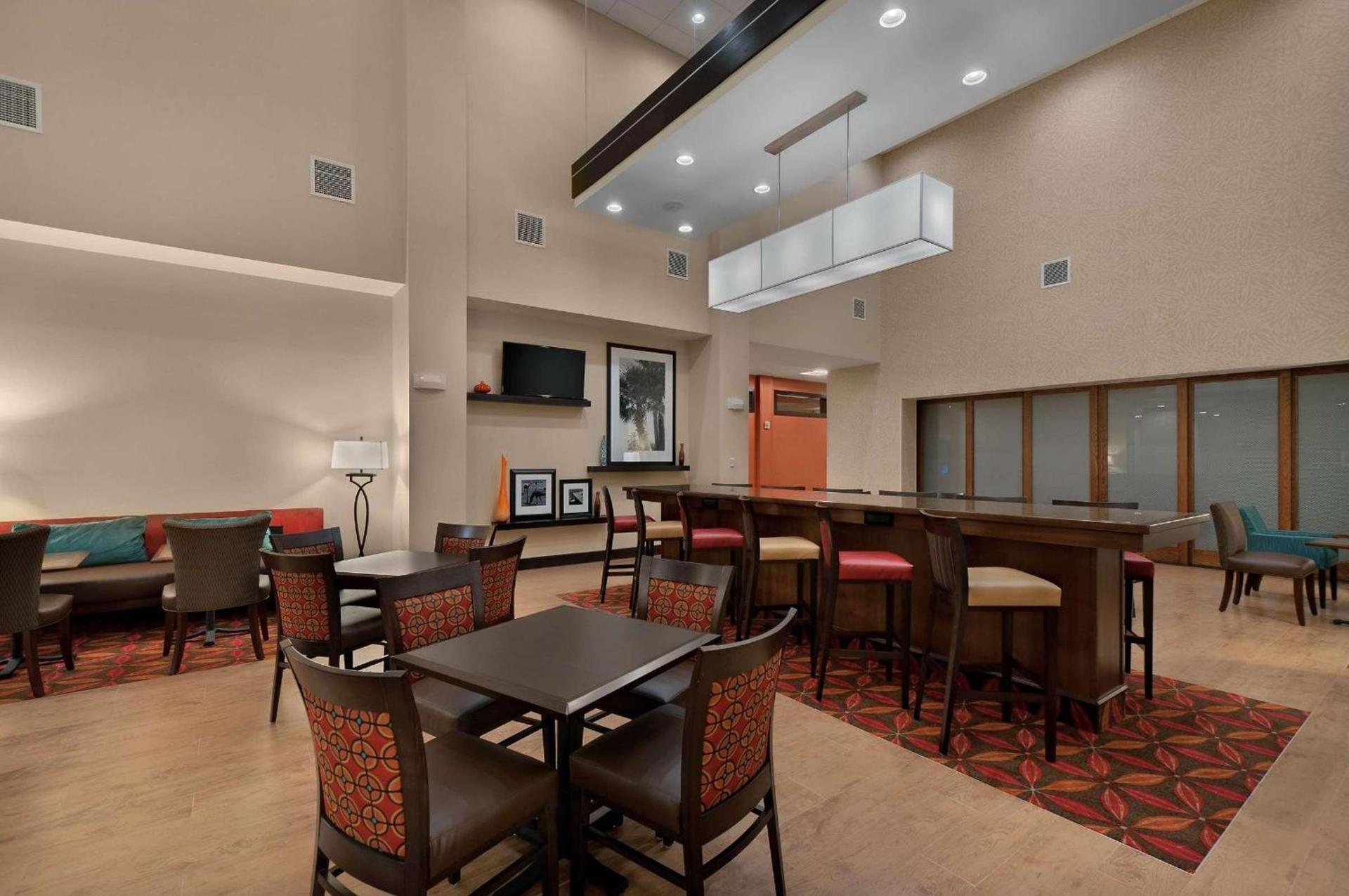 Hampton Inn & Suites Tampa Northwest/Oldsmar photo 4