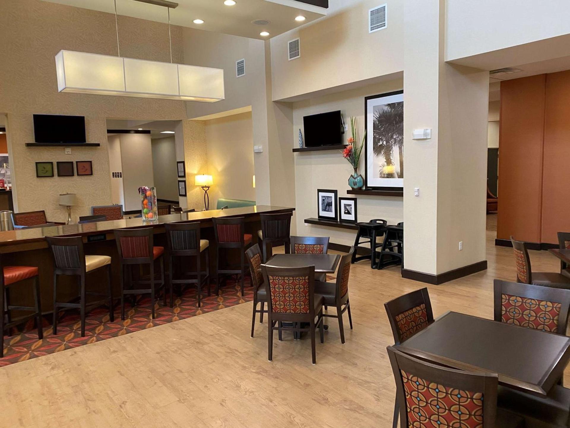 Hampton Inn & Suites Tampa Northwest/Oldsmar photo 7