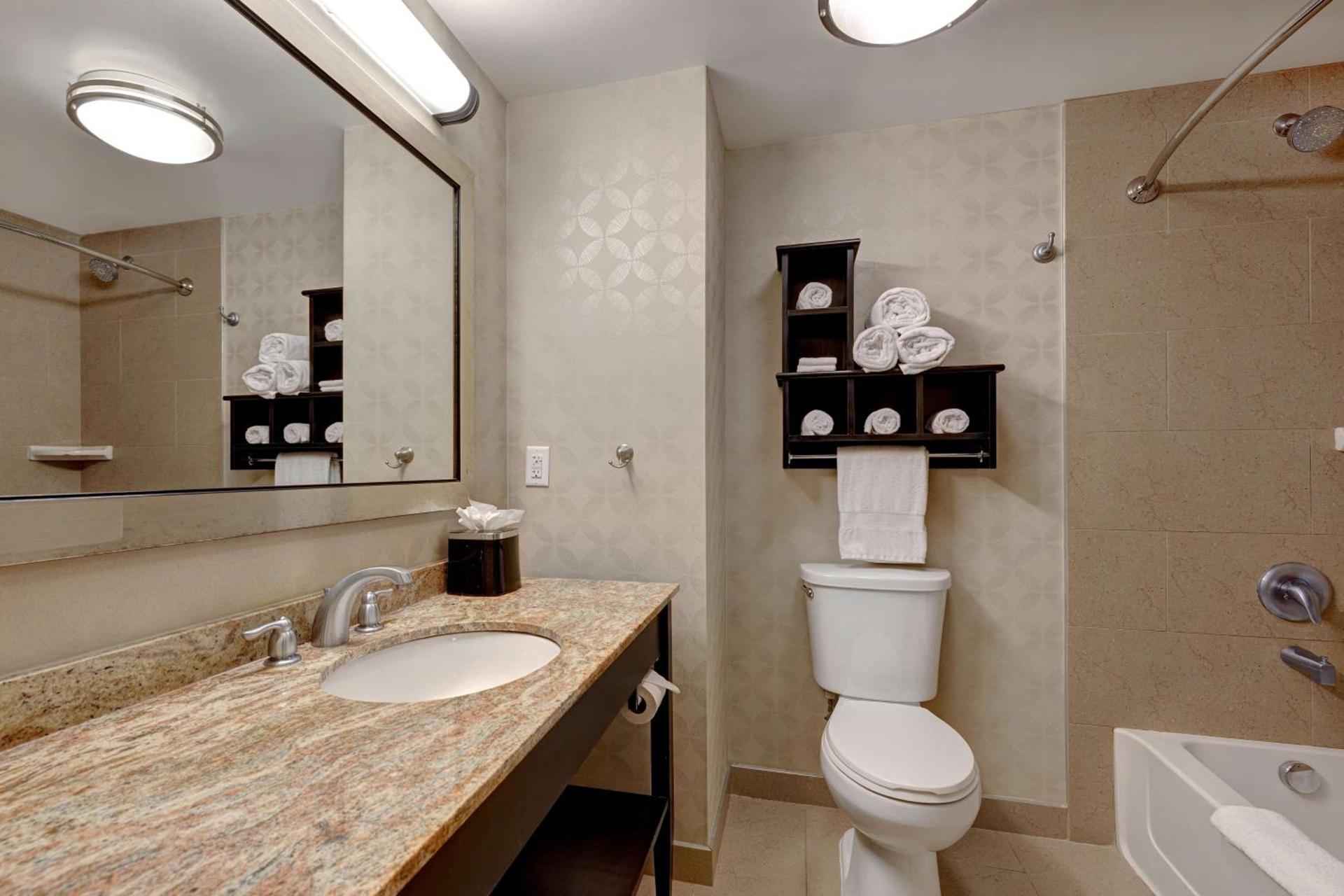 Hampton Inn & Suites Tampa Northwest/Oldsmar photo 18