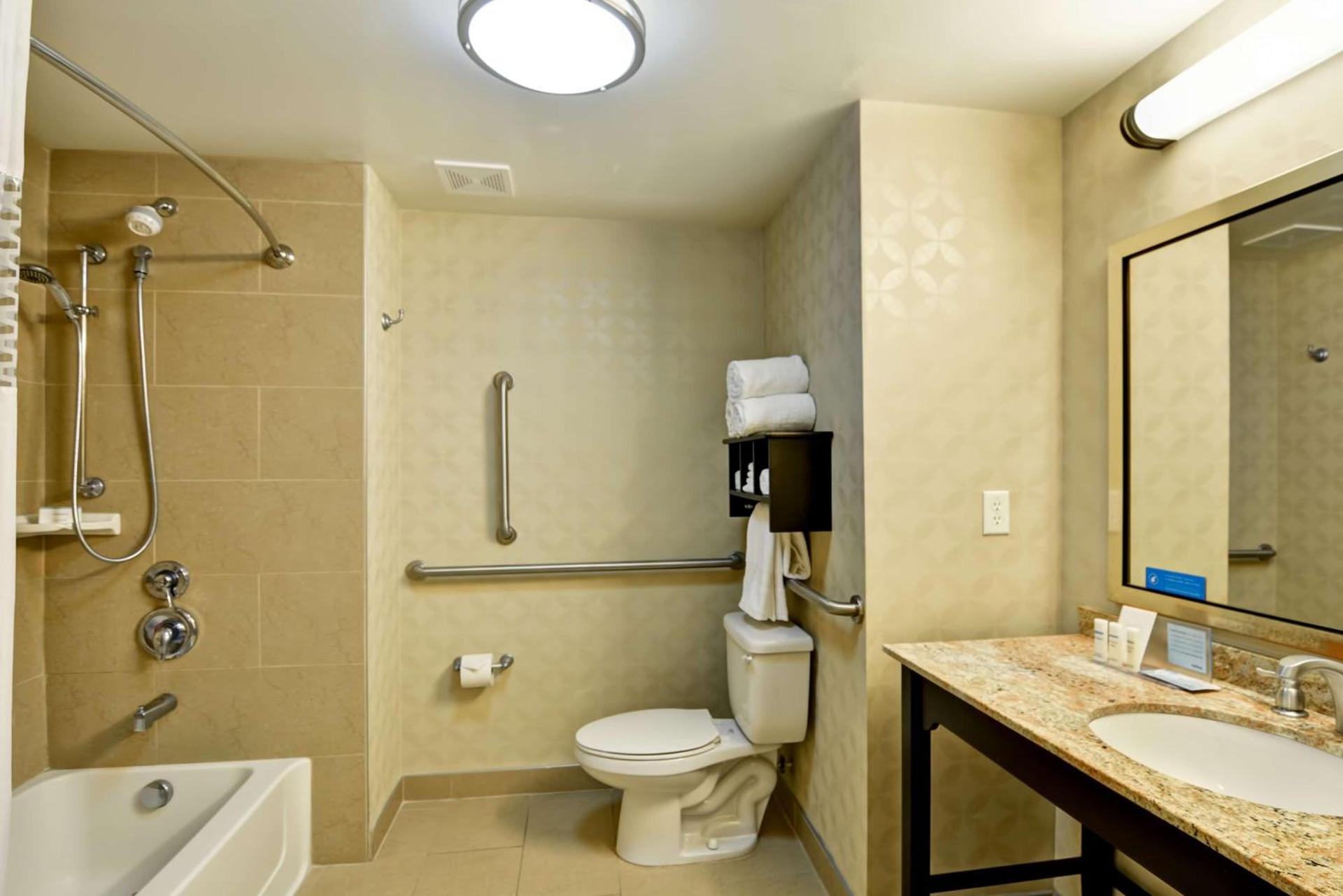 Hampton Inn & Suites Tampa Northwest/Oldsmar photo 29