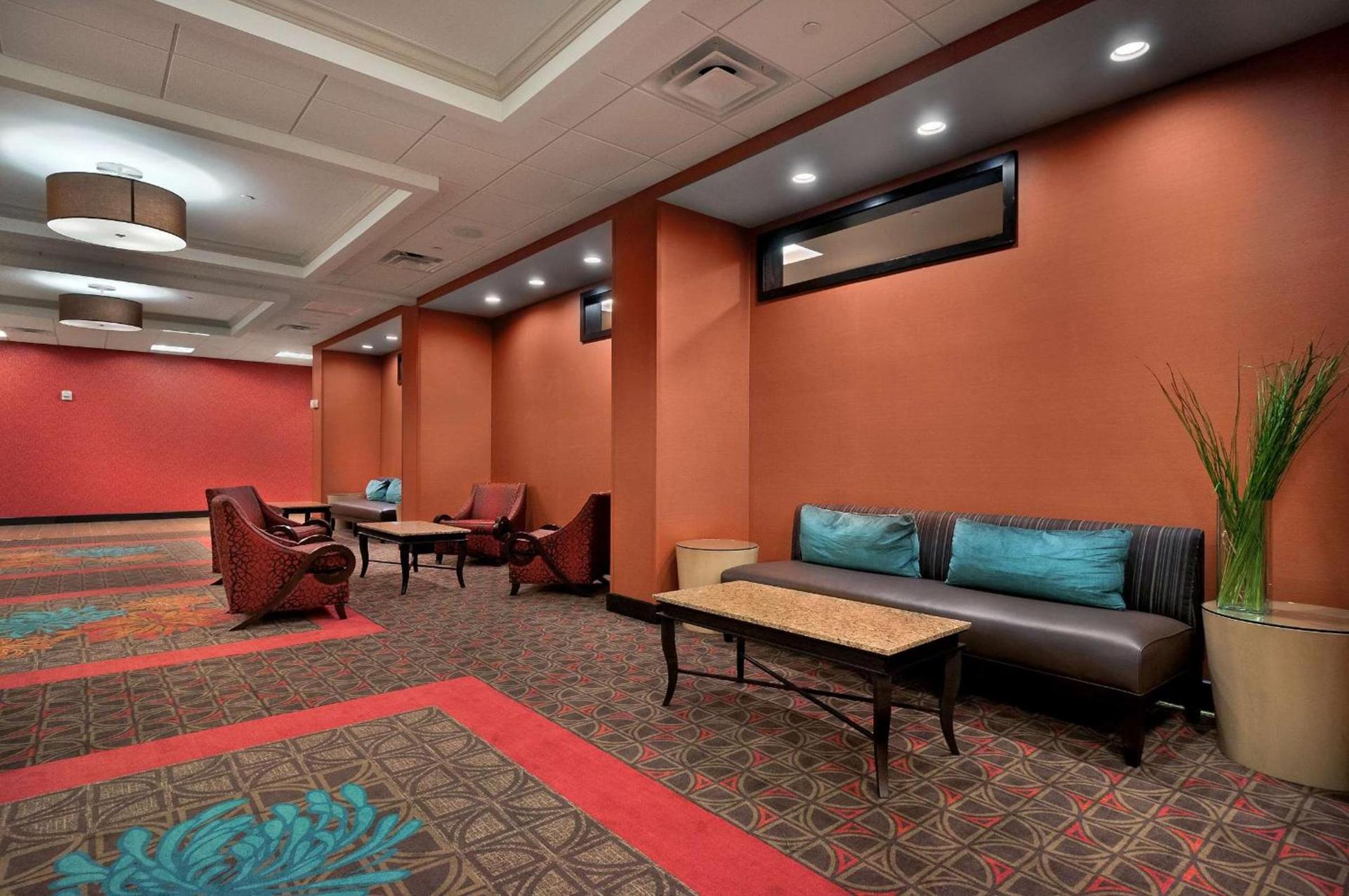 Hampton Inn & Suites Tampa Northwest/Oldsmar photo 38