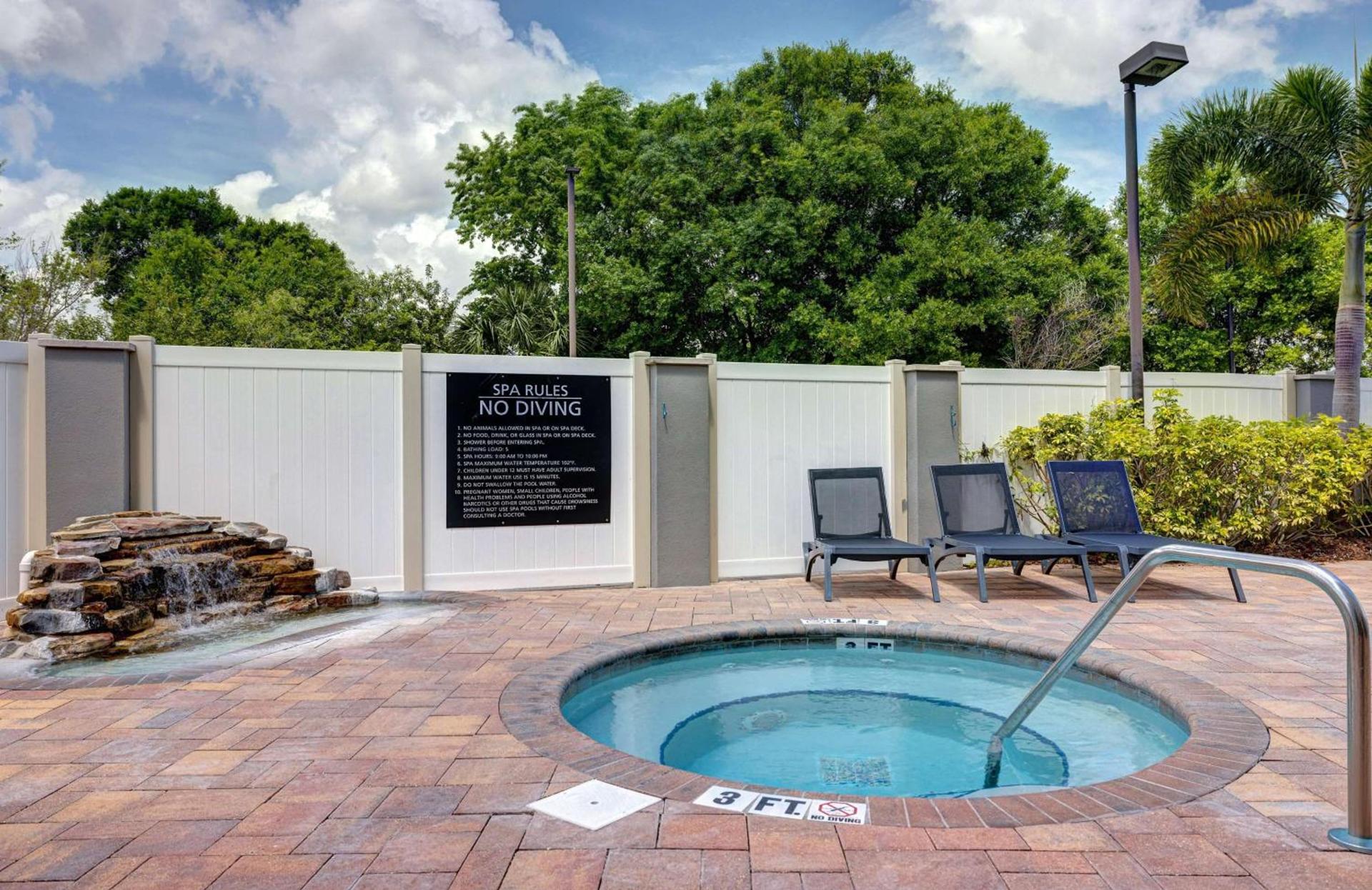 Hampton Inn & Suites Tampa Northwest/Oldsmar photo 39