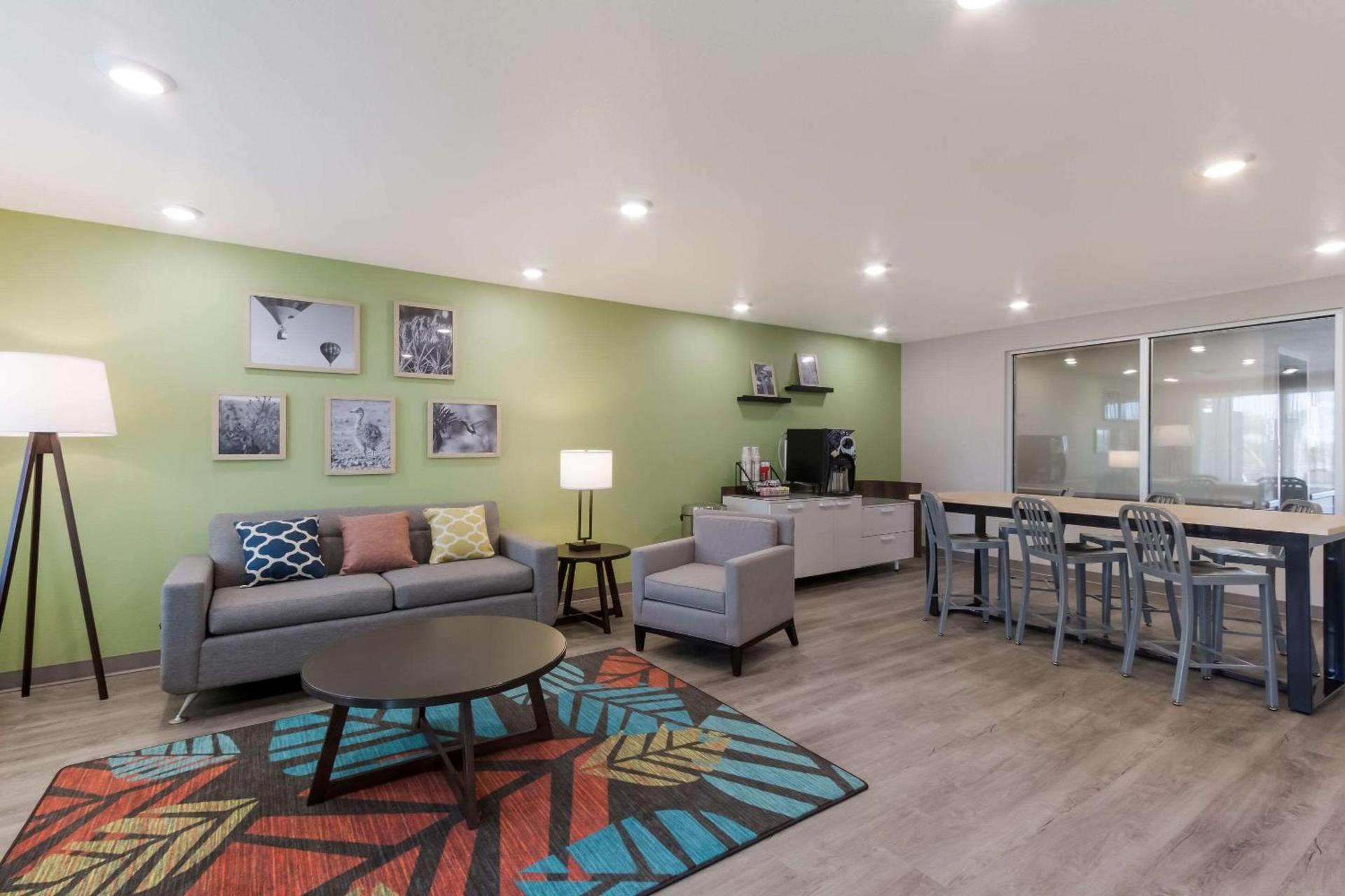 WoodSpring Suites Chandler Airport photo 5