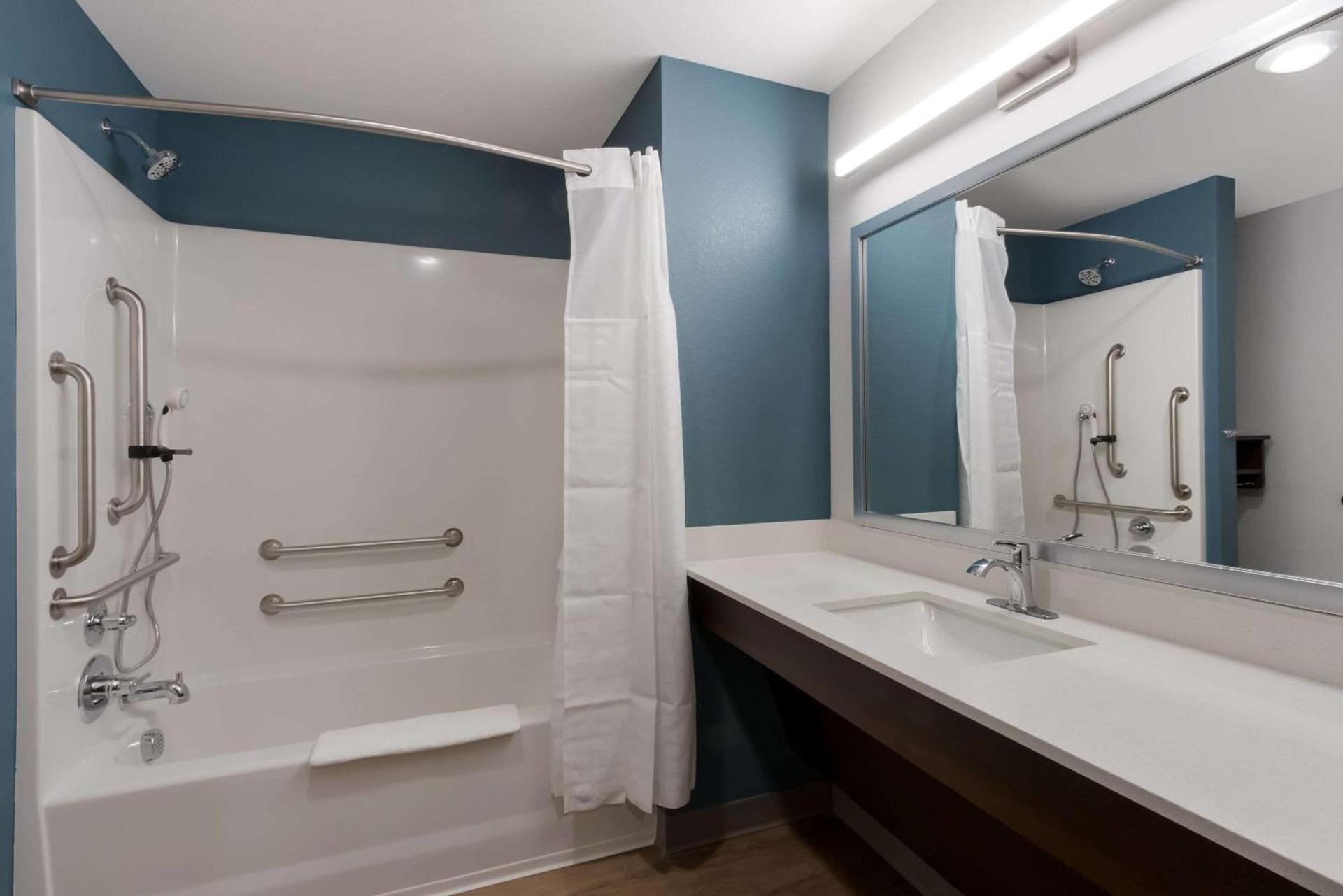 WoodSpring Suites Chandler Airport photo 9