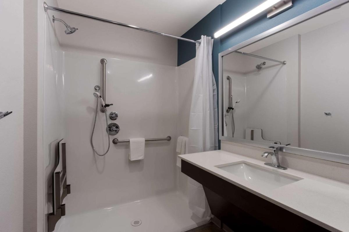 WoodSpring Suites Chandler Airport photo 11