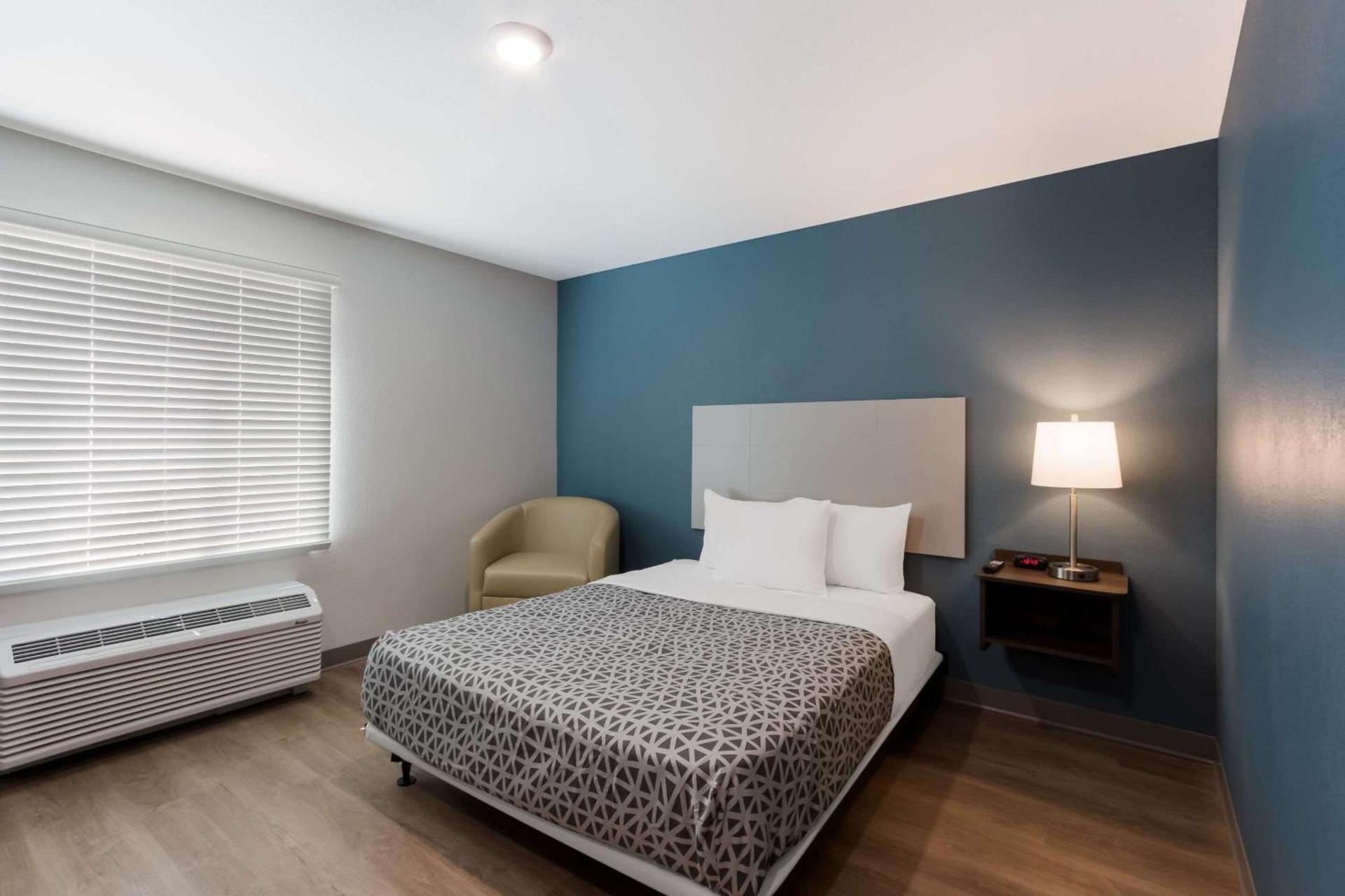 WoodSpring Suites Chandler Airport photo 13