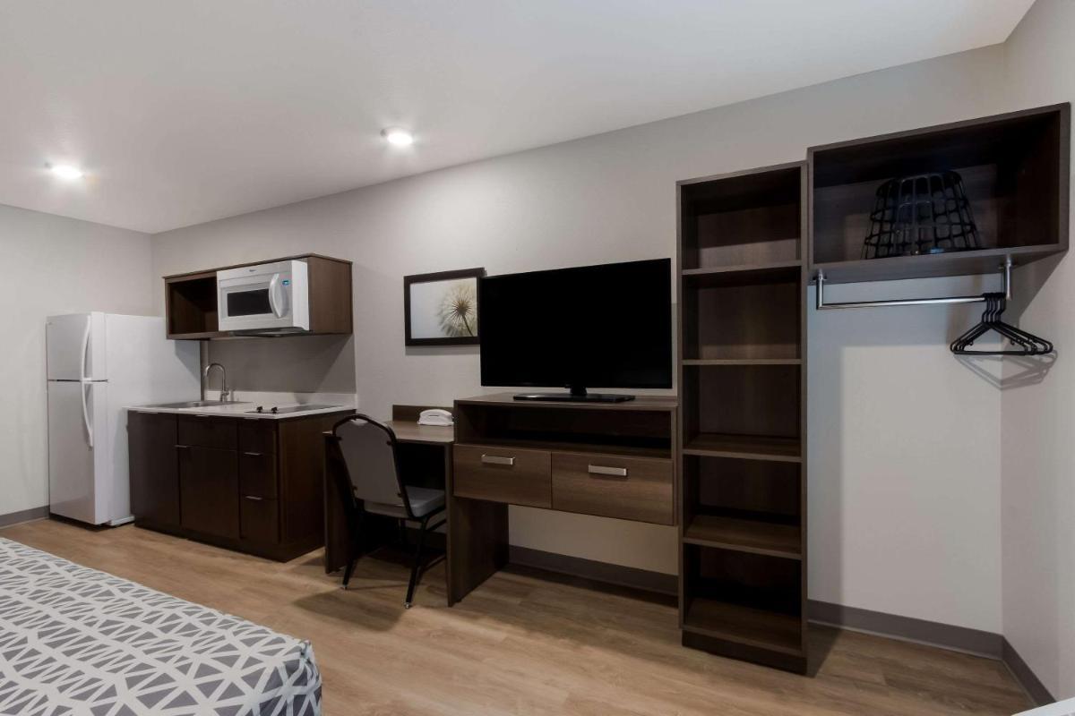 WoodSpring Suites Chandler Airport photo 24