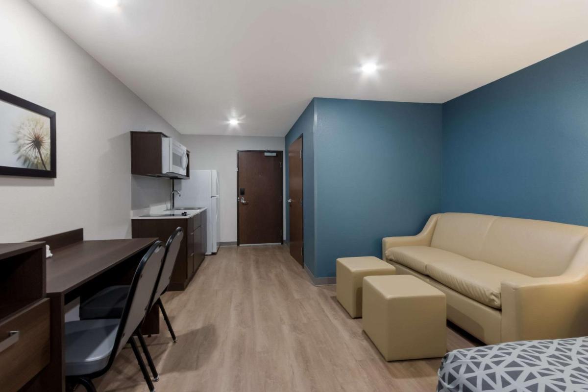 WoodSpring Suites Chandler Airport photo 29