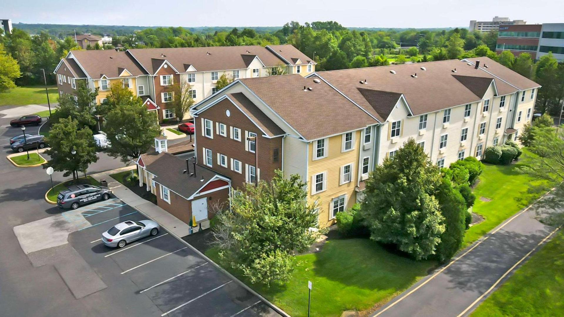 MainStay Suites Mt Laurel - Philadelphia photo 7