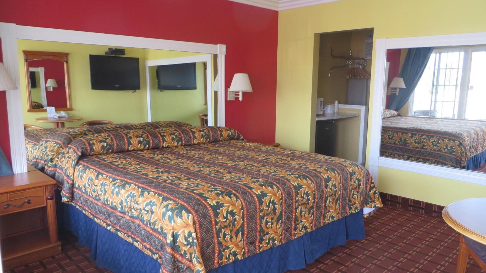 Friendship Motor Inn photo 11