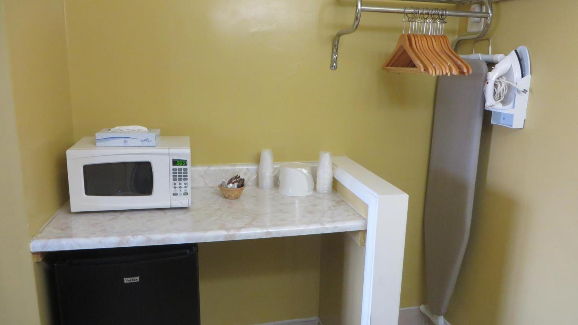 Friendship Motor Inn photo 29