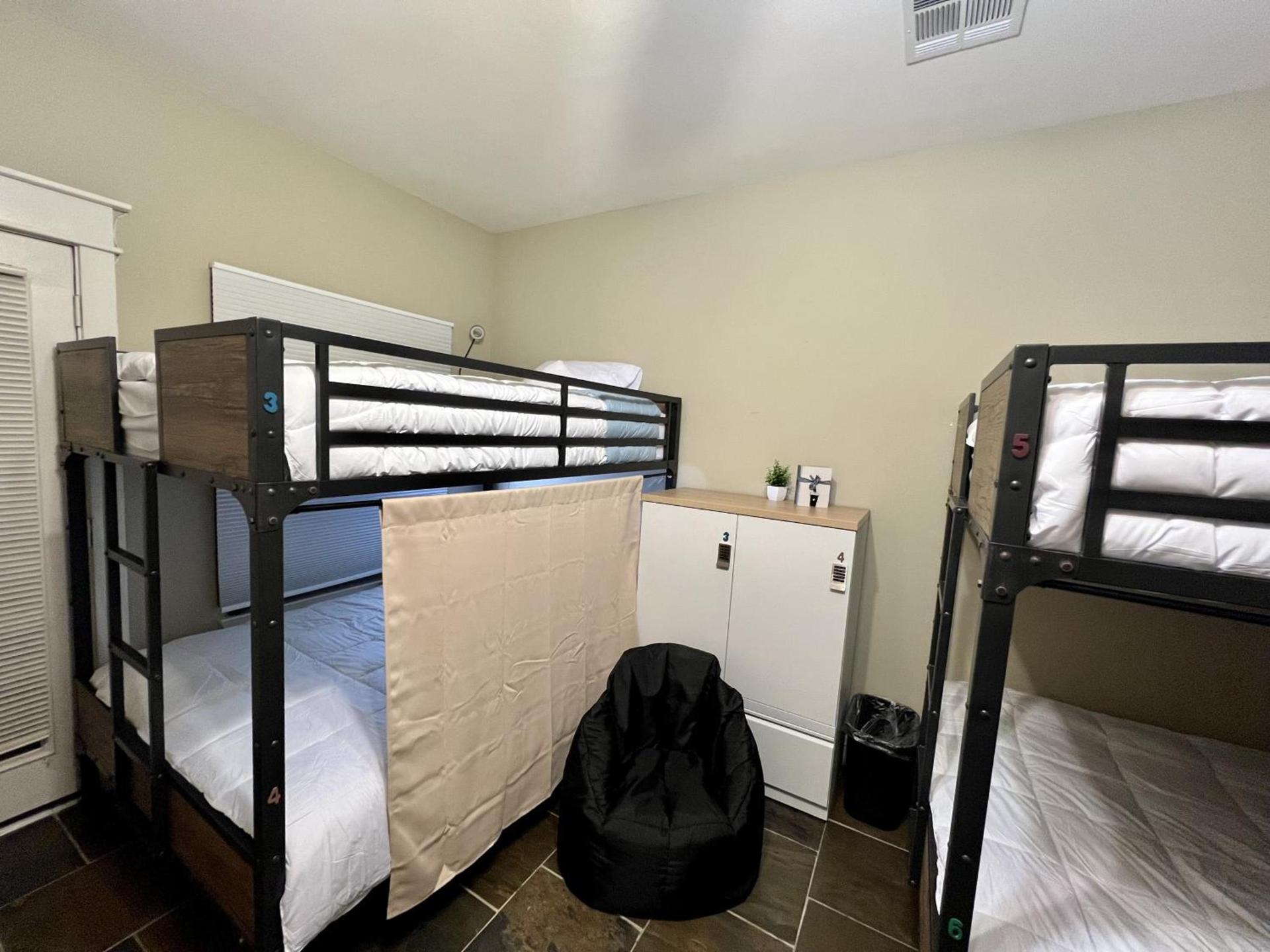 MyCrib Houston Hostel photo 30