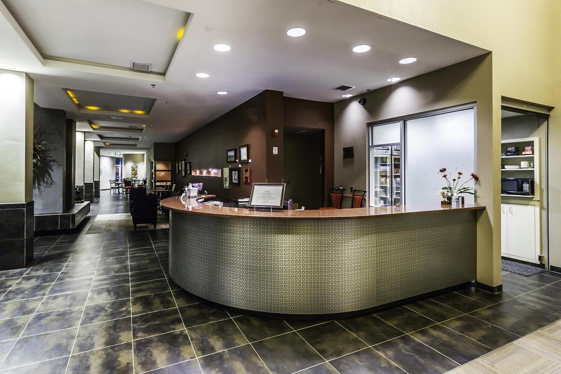 Spark by Hilton Artesia photo 7
