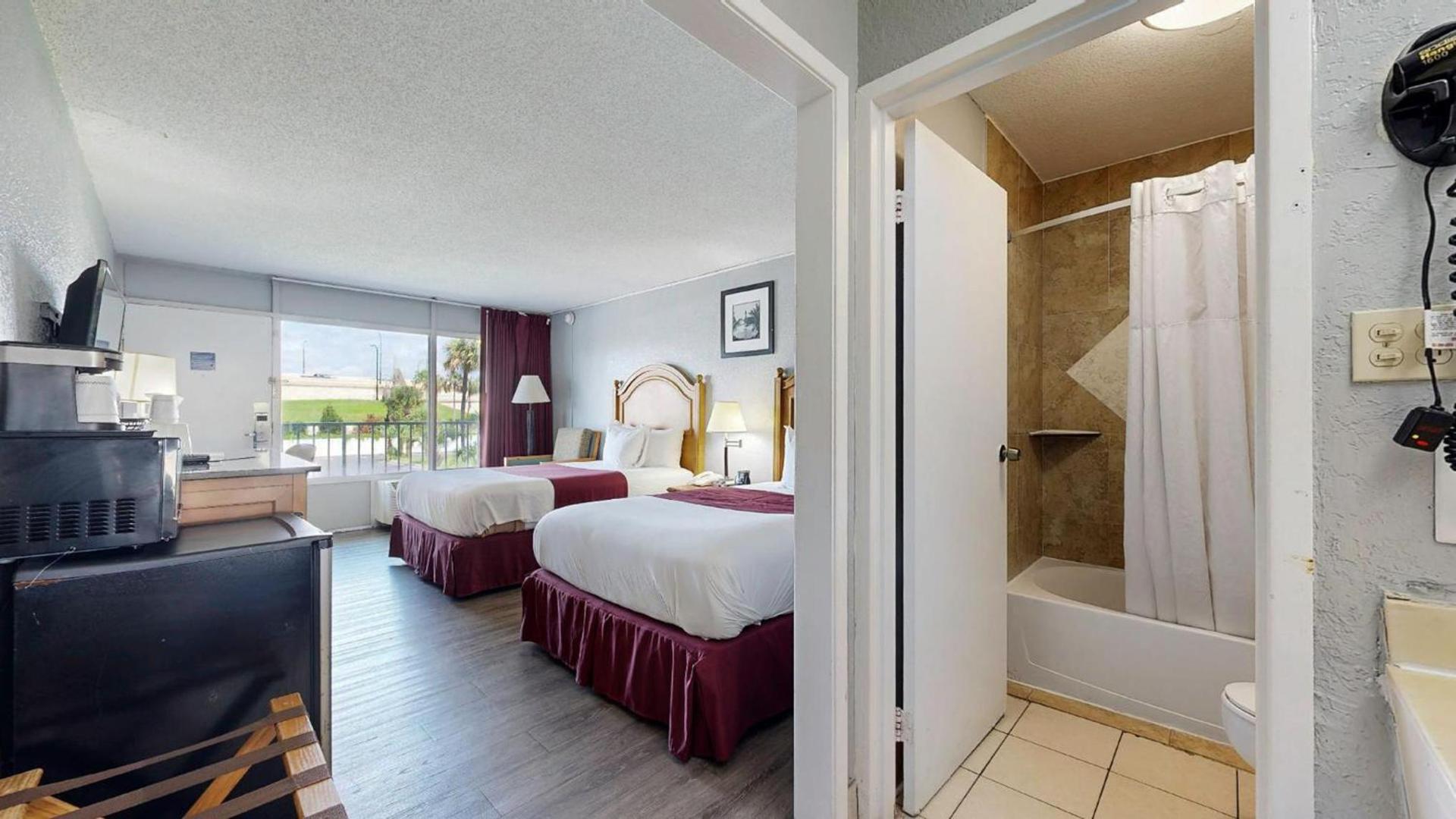 Days Inn by Wyndham Orlando Downtown photo 4