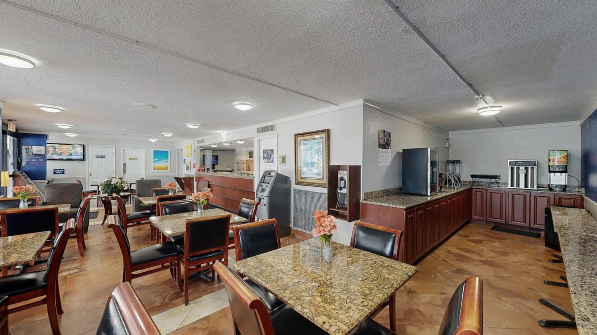 Days Inn by Wyndham Orlando Downtown photo 27