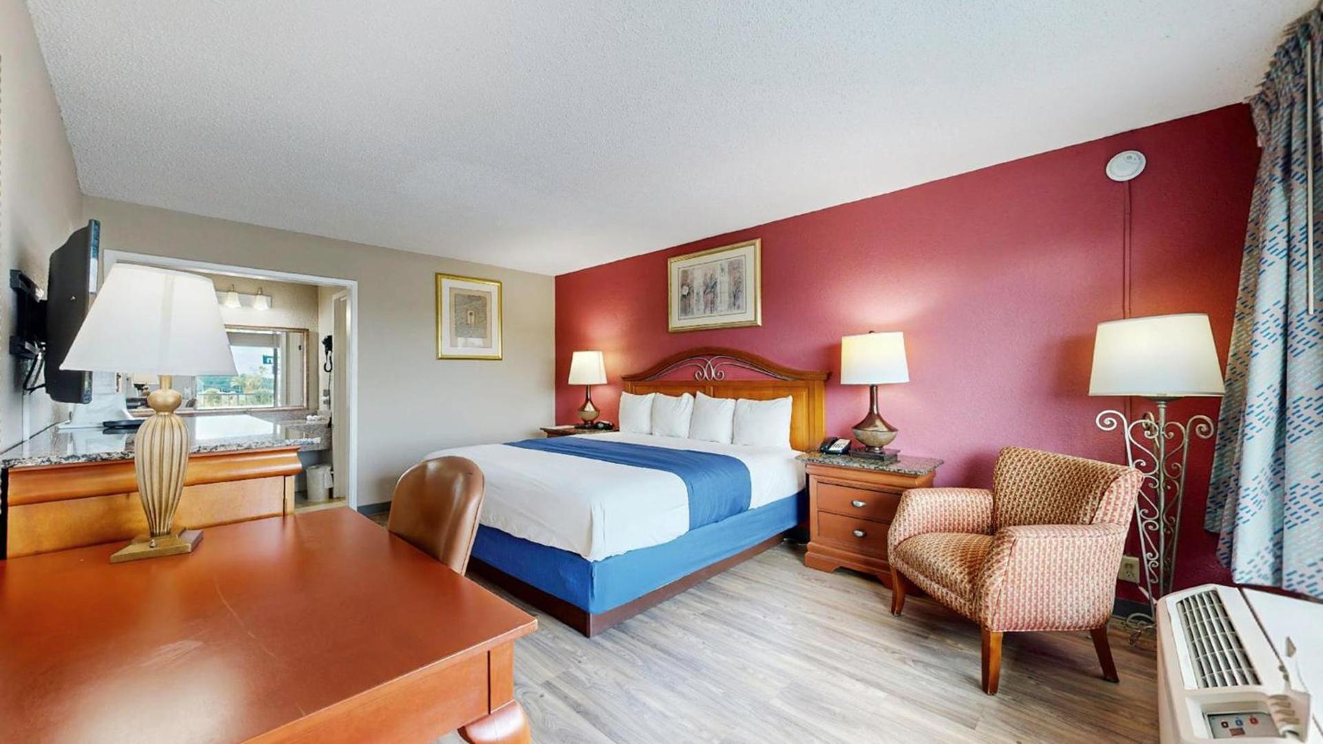 Days Inn by Wyndham Orlando Downtown photo 25