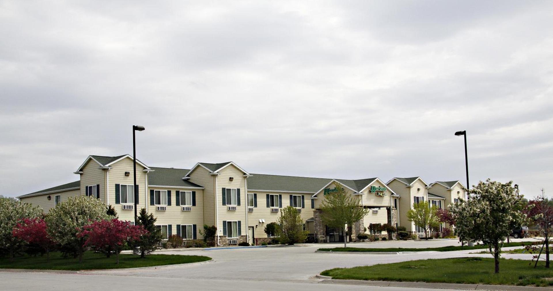 Horizon Inn & Suites photo 24