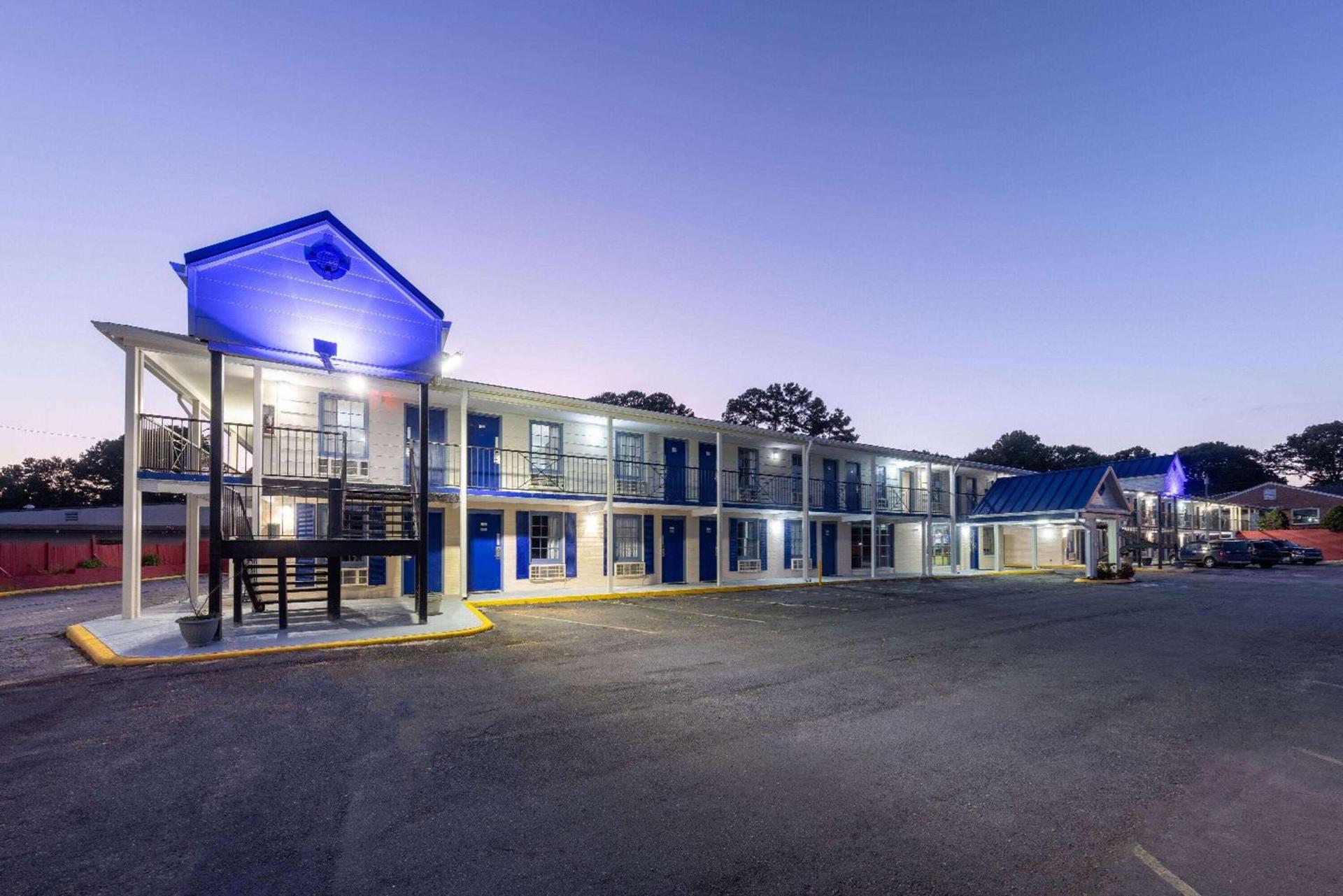 Days Inn by Wyndham Lincolnton photo 3