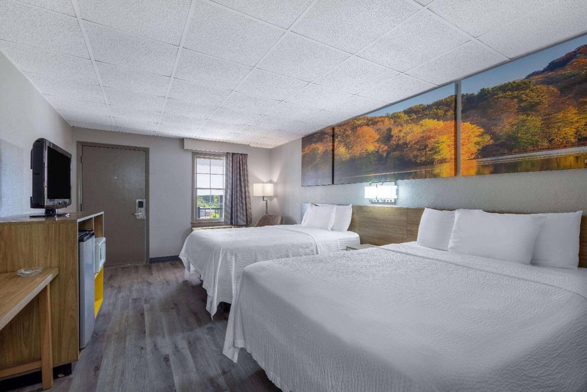 Days Inn by Wyndham Lincolnton photo 27