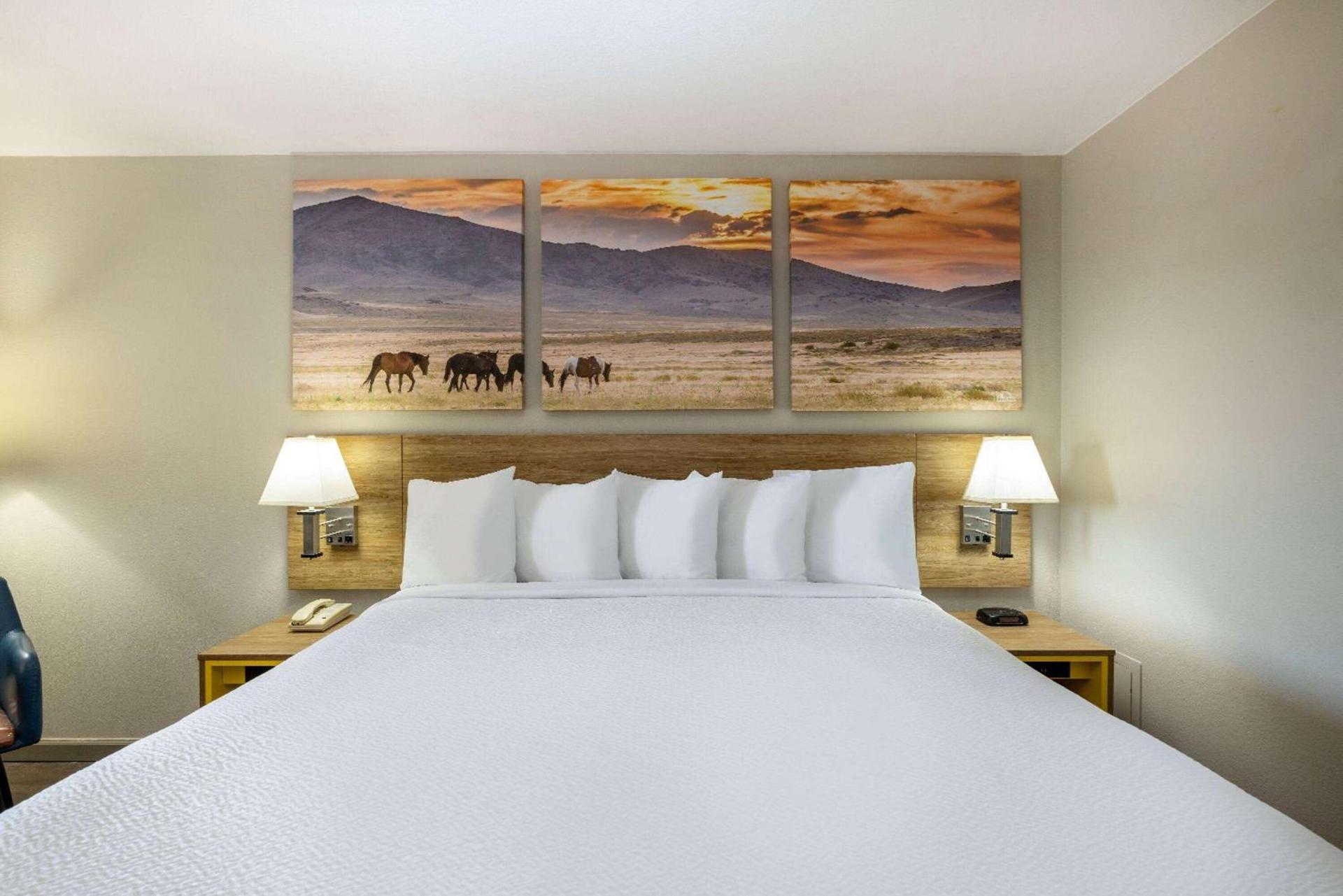 Days Inn by Wyndham Roswell photo 2