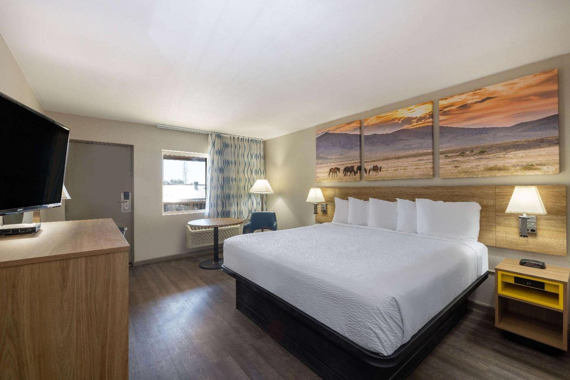 Days Inn by Wyndham Roswell photo 14