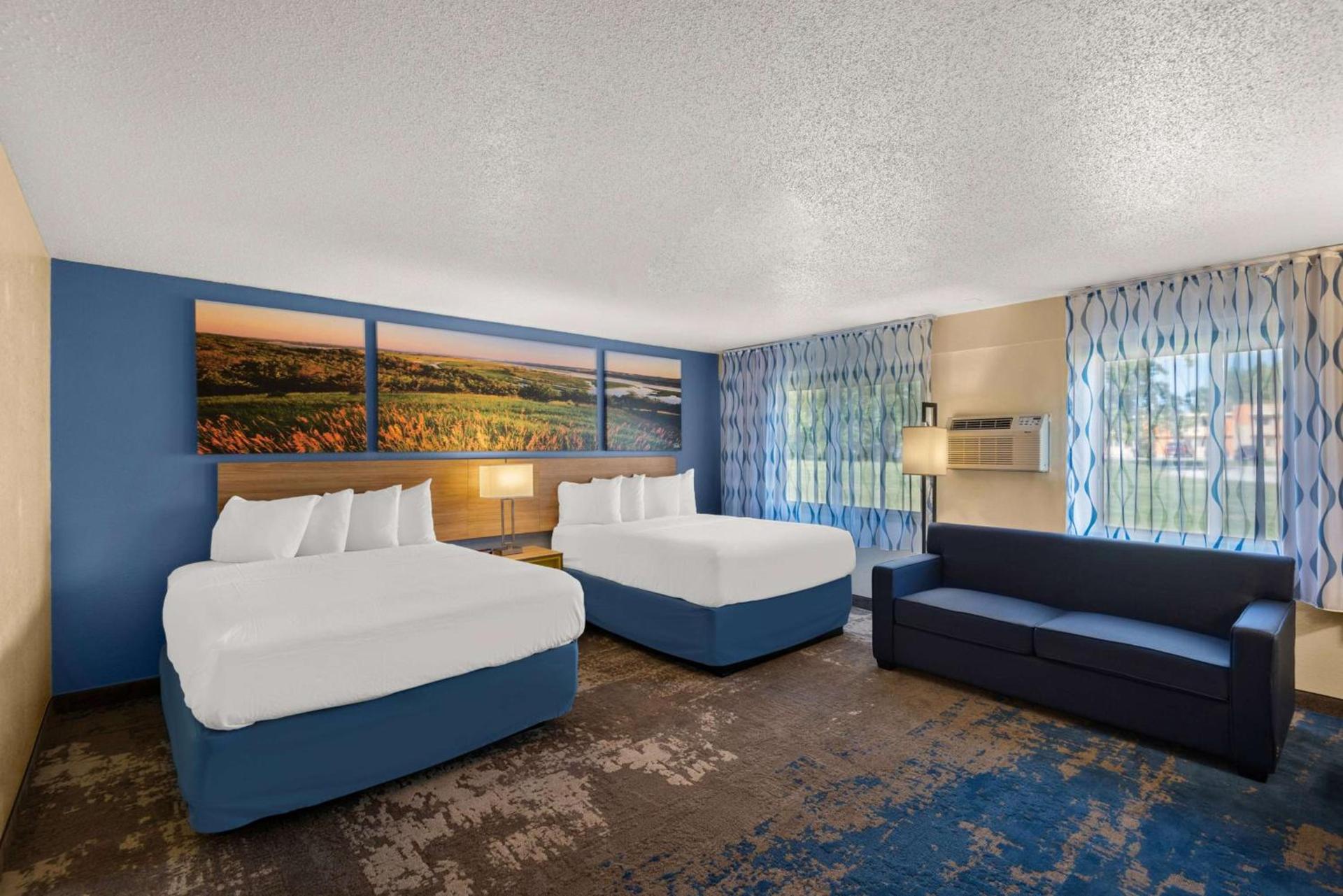 Days Inn by Wyndham Newton photo 28