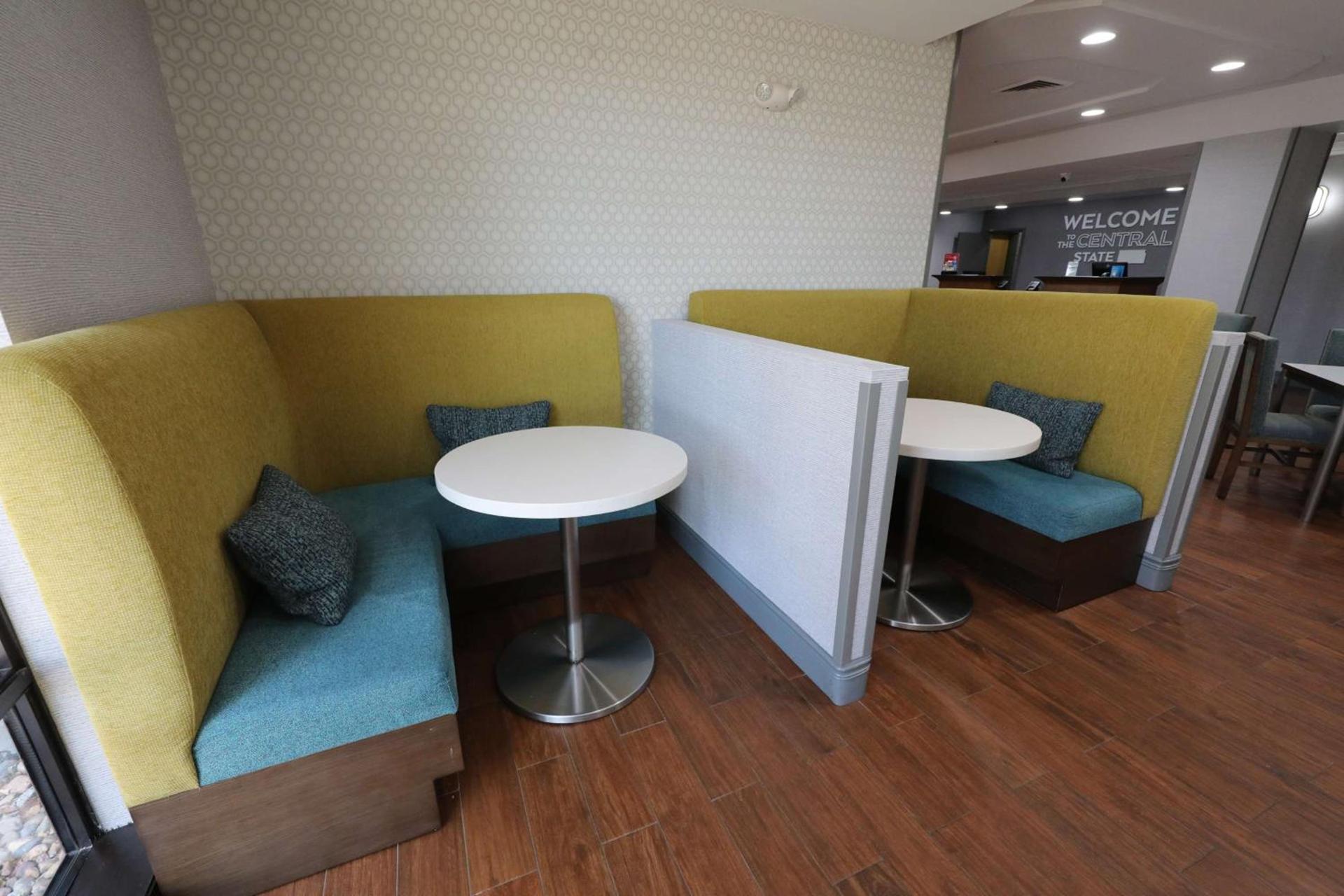 Hampton Inn Hutchinson photo 9