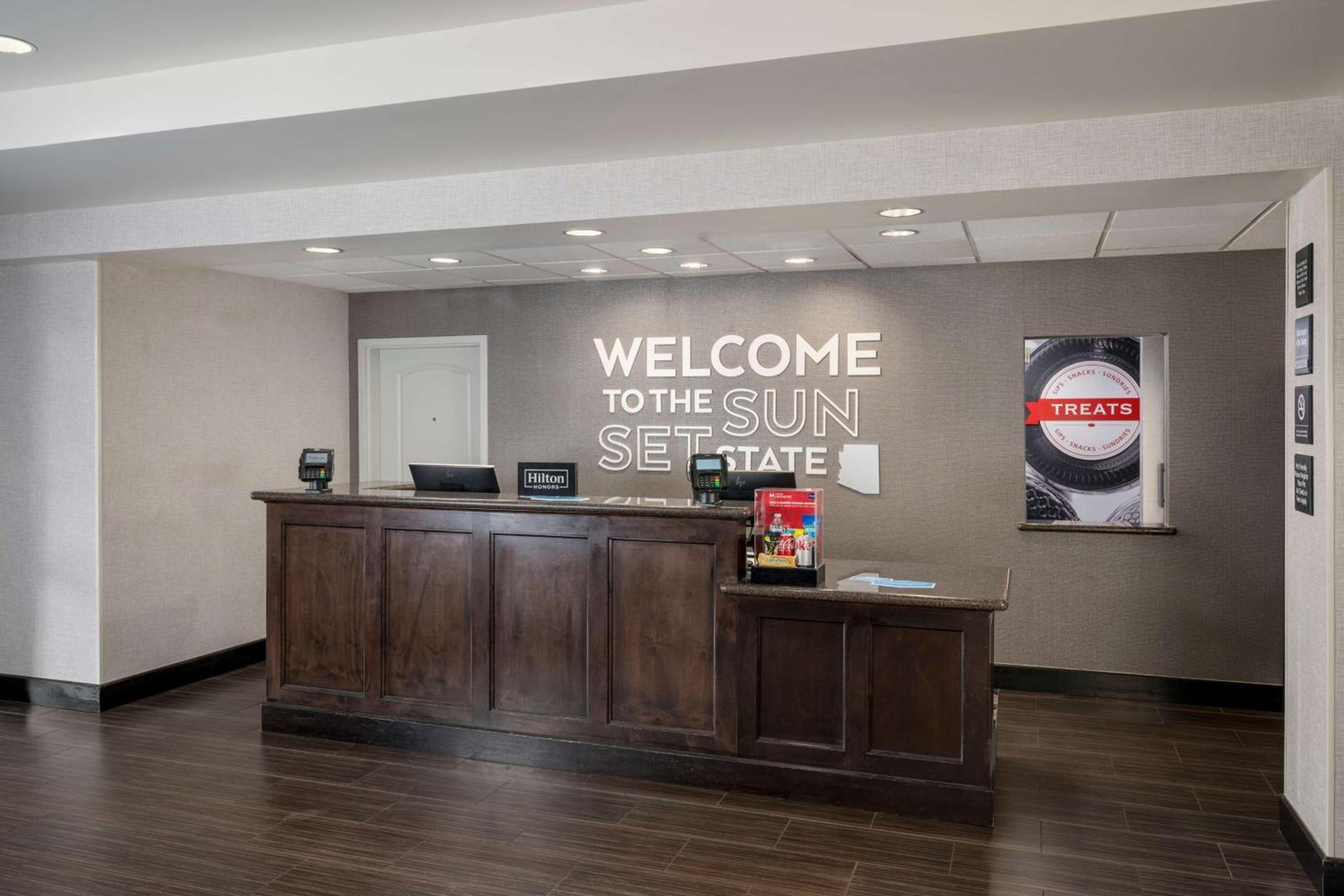 Hampton Inn & Suites Phoenix North/Happy Valley photo 3