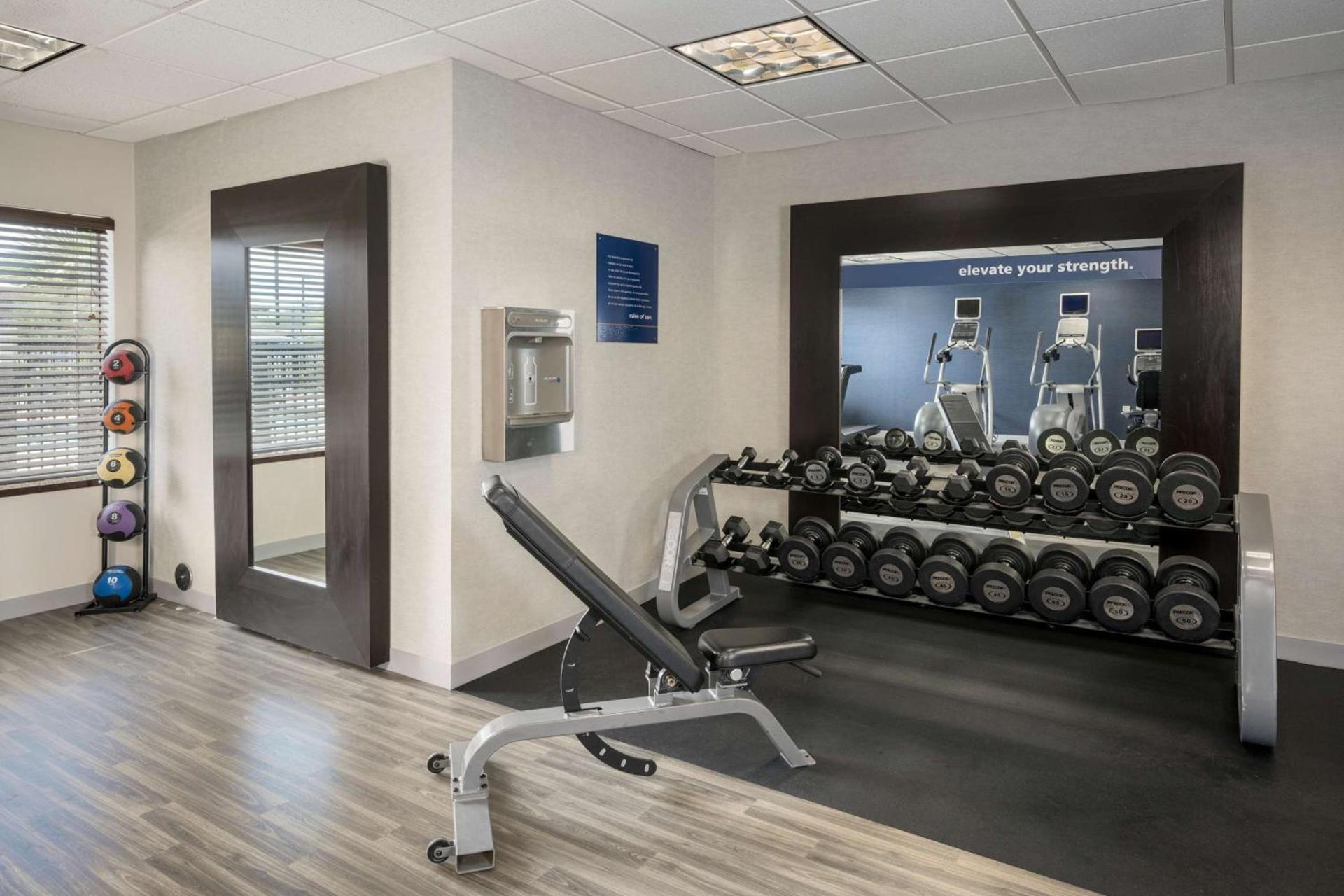 Hampton Inn & Suites Phoenix North/Happy Valley photo 12
