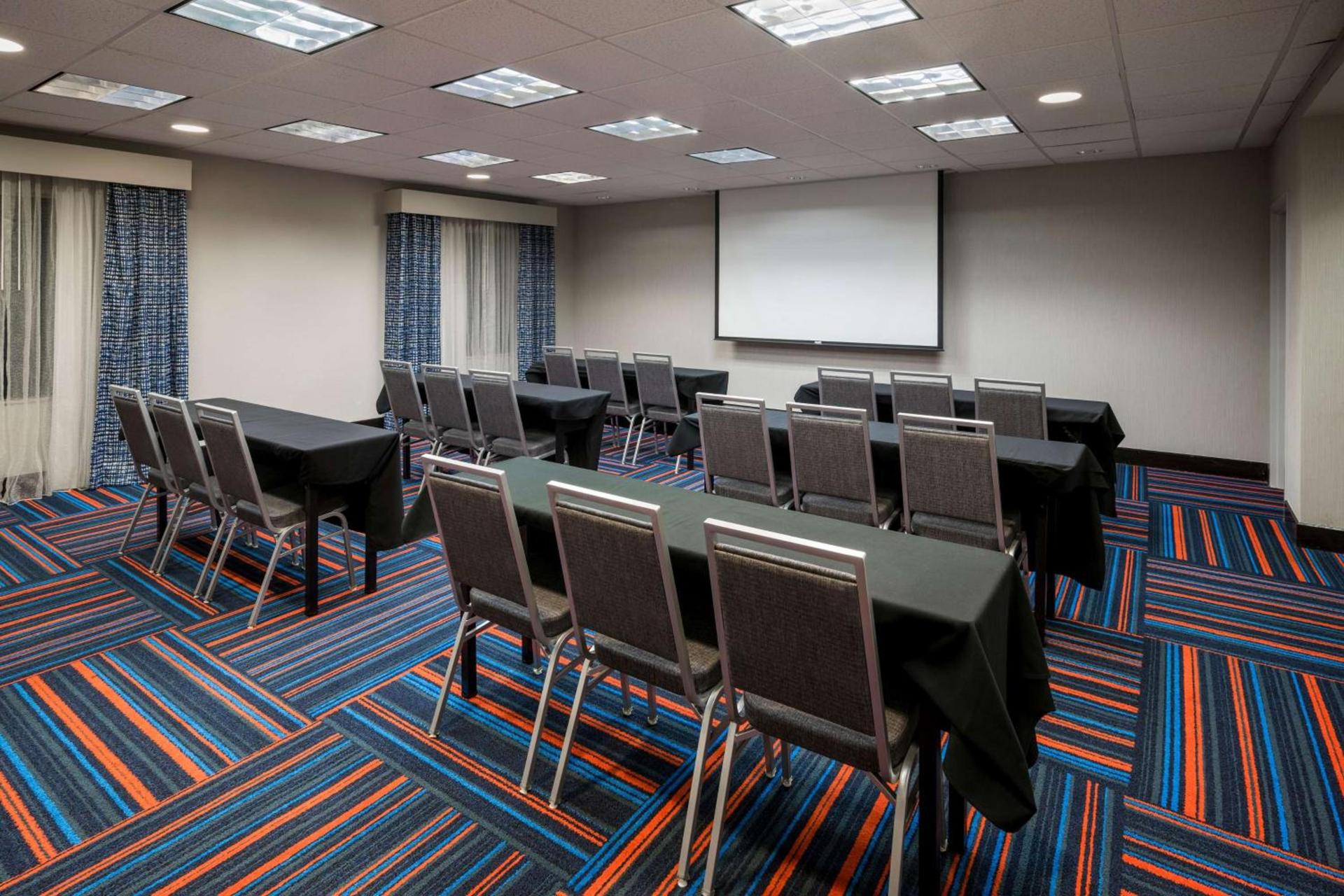 Hampton Inn & Suites Phoenix North/Happy Valley photo 32