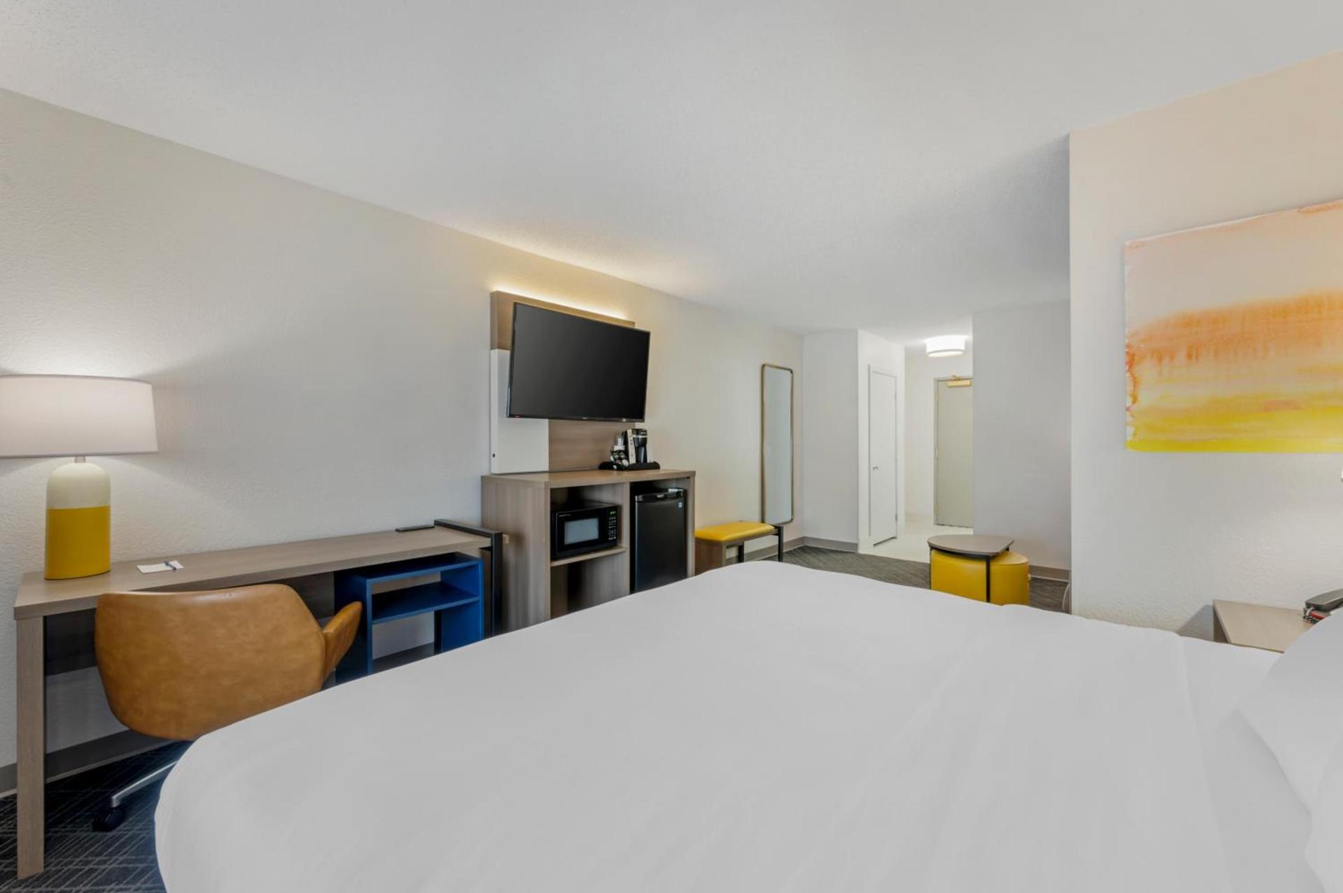 Comfort Suites West Indianapolis - Brownsburg photo 6