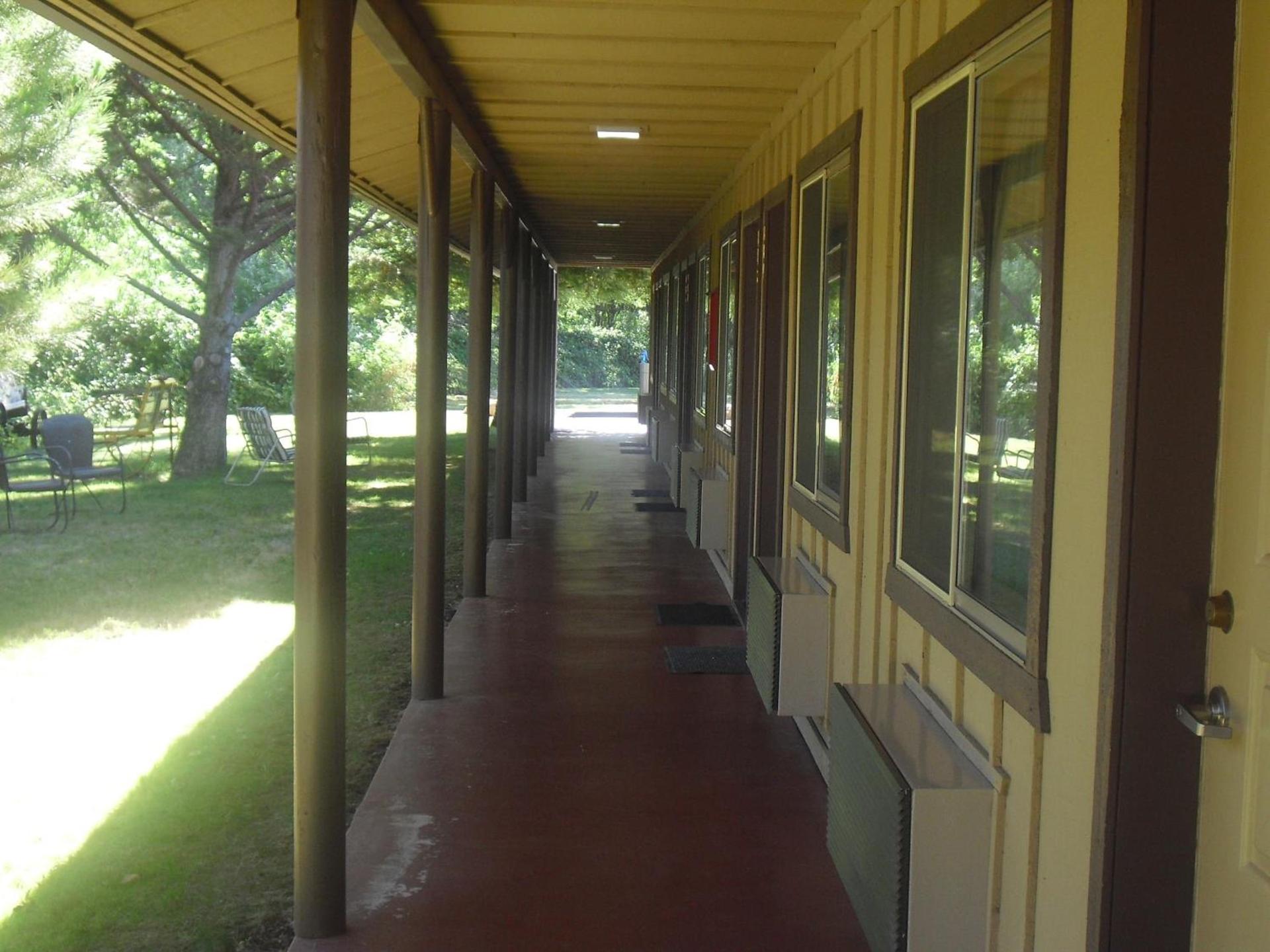 Creekside Lodge photo 17