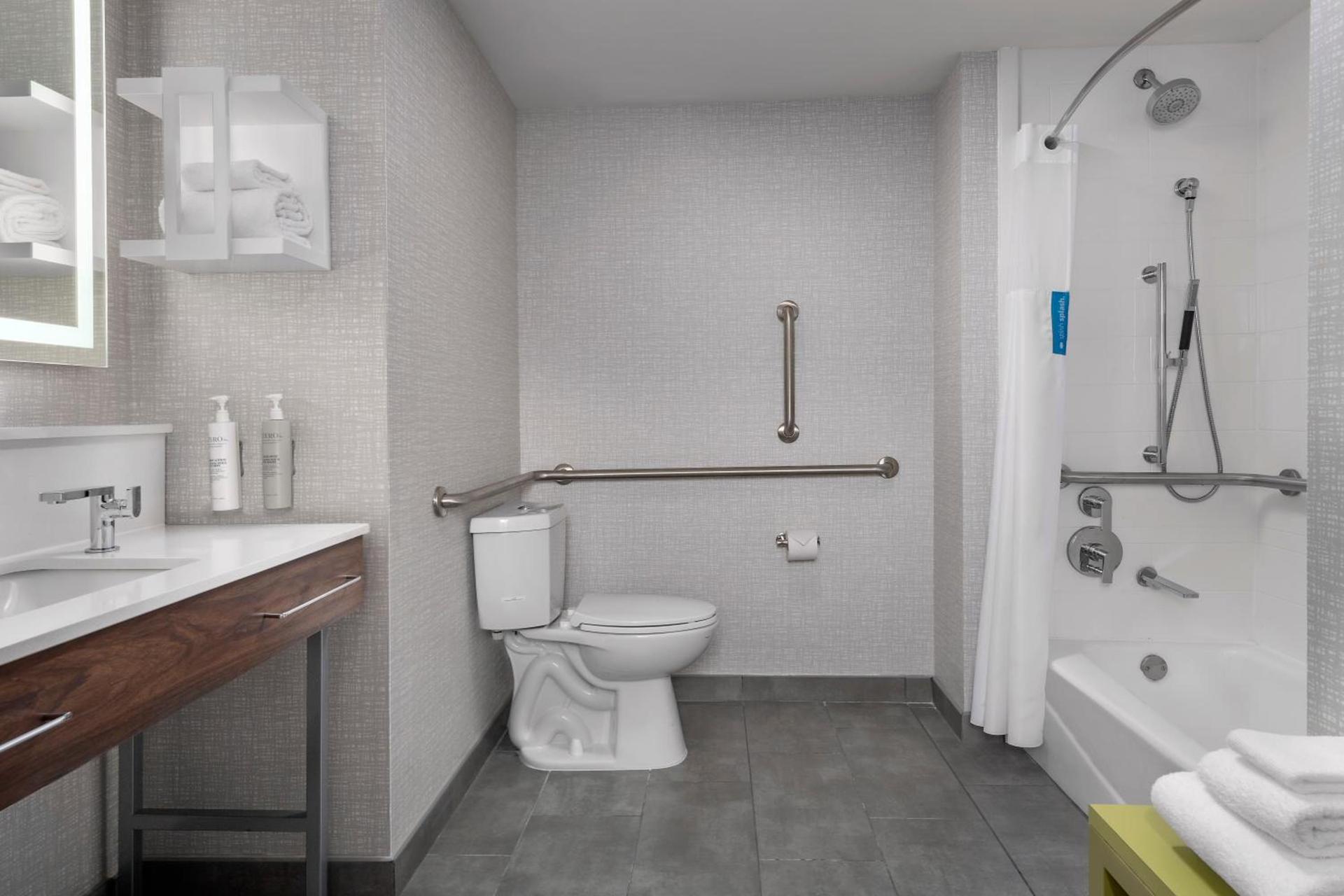 Hampton Inn Birmingham I-65/Lakeshore Drive photo 31