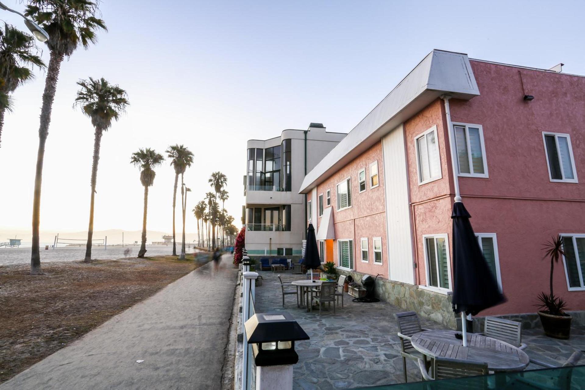 Venice on the Beach Hotel photo 13
