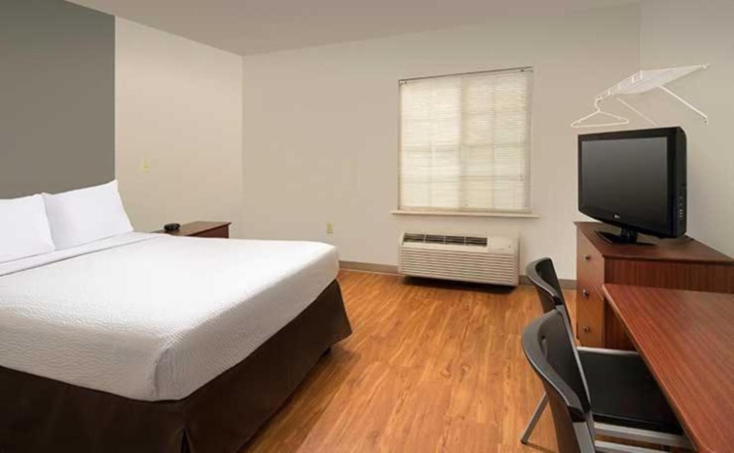 WoodSpring Suites Council Bluffs photo 24