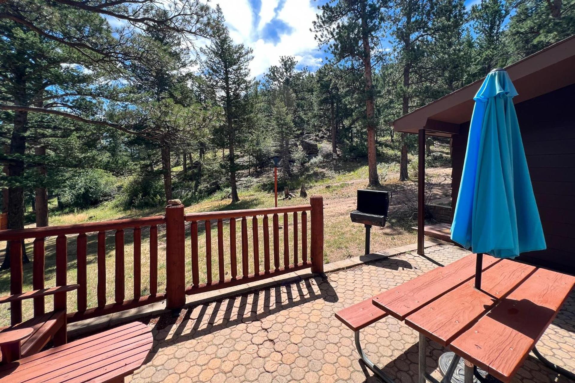 Castle Mountain Lodge photo 92