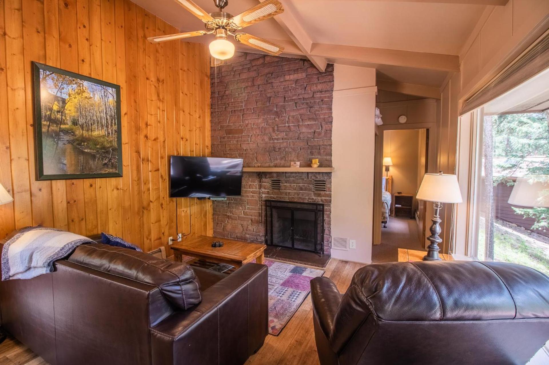 Castle Mountain Lodge photo 73