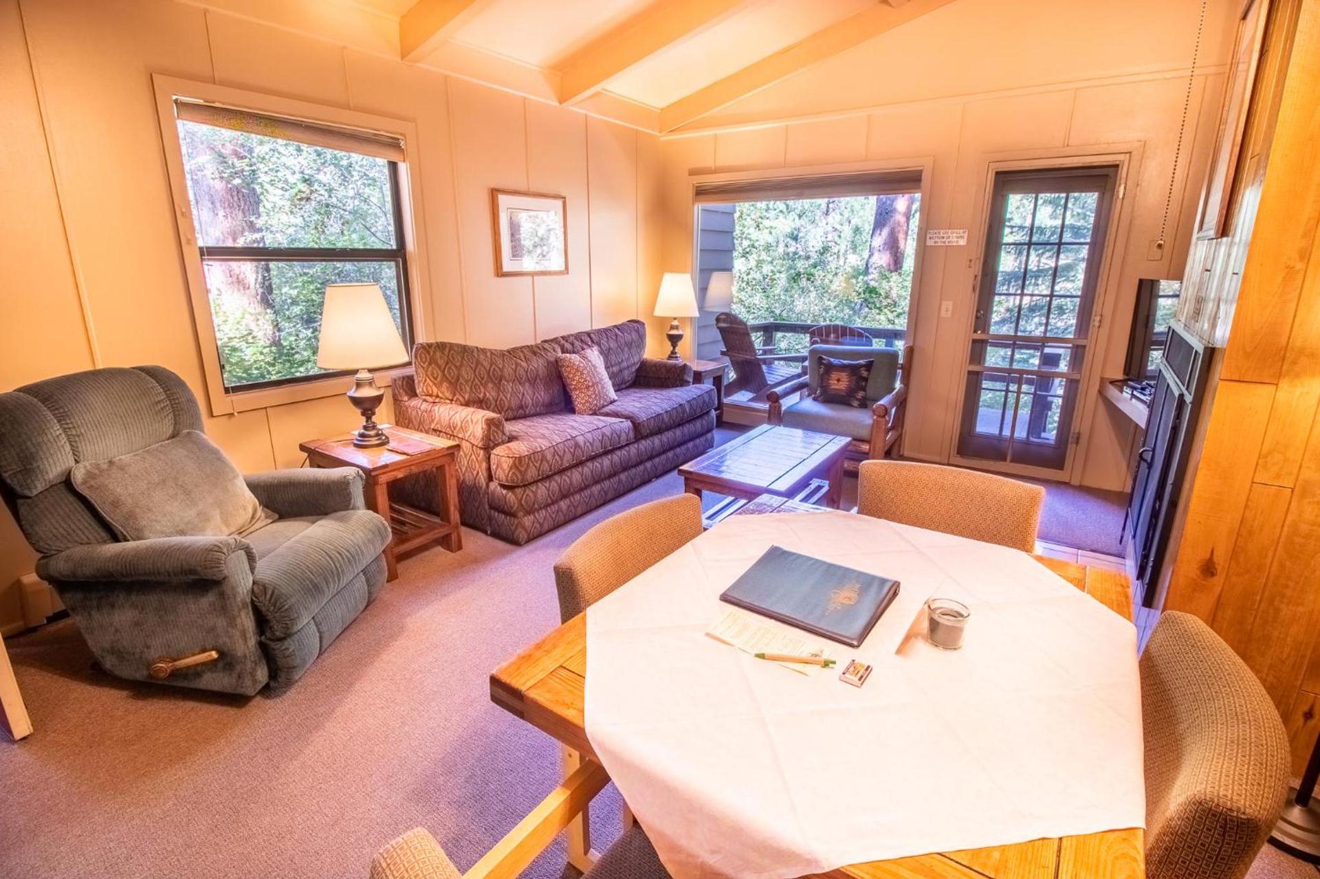Castle Mountain Lodge photo 64