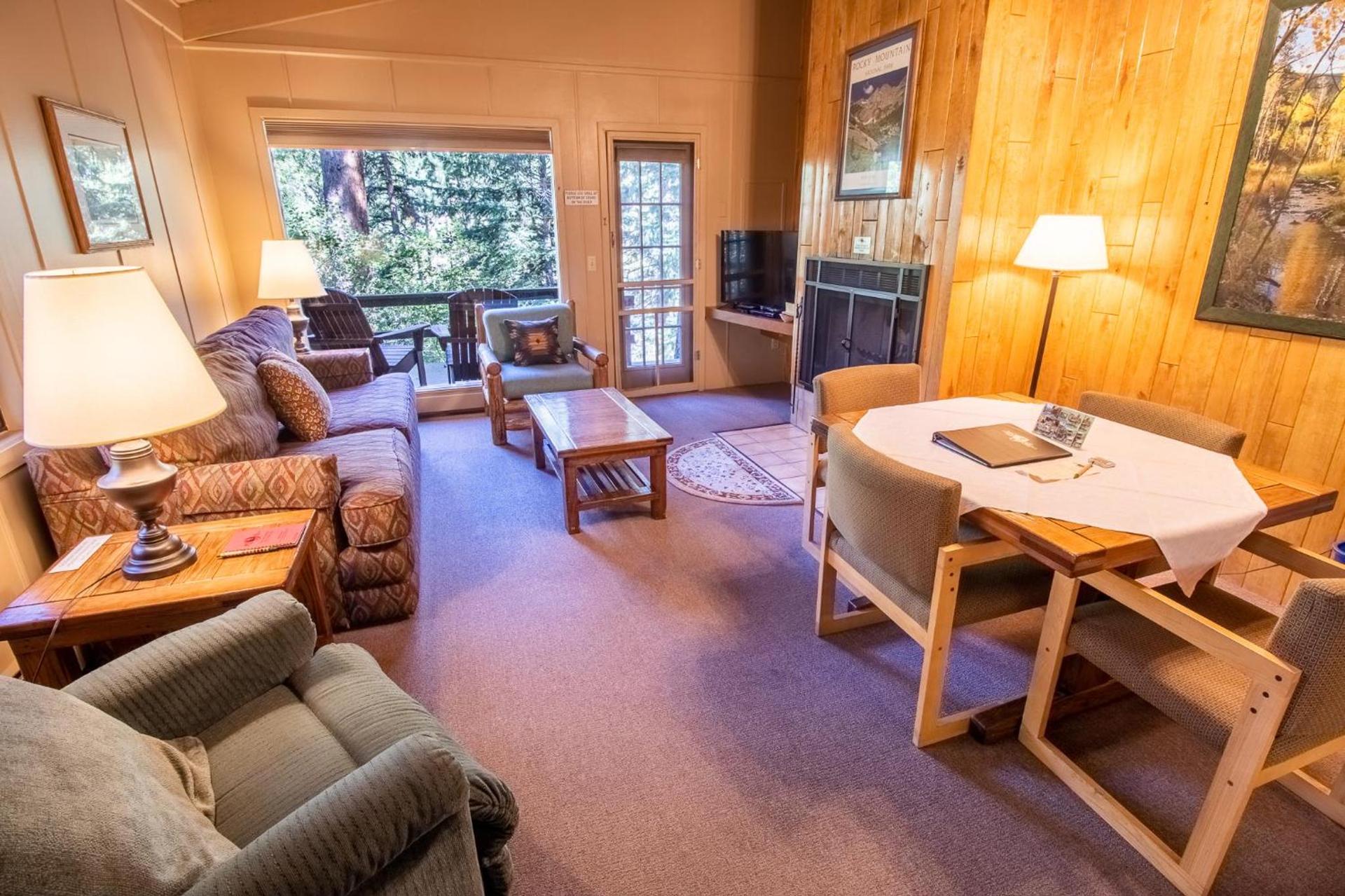 Castle Mountain Lodge photo 65