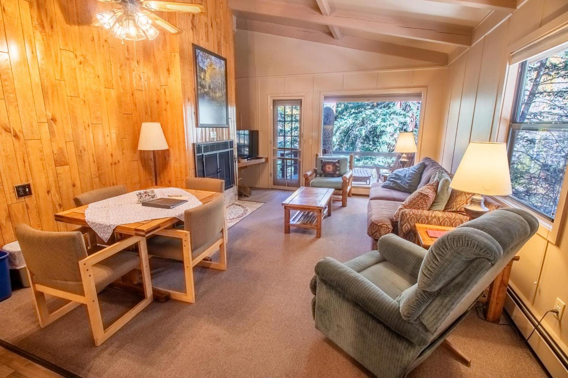 Castle Mountain Lodge photo 58