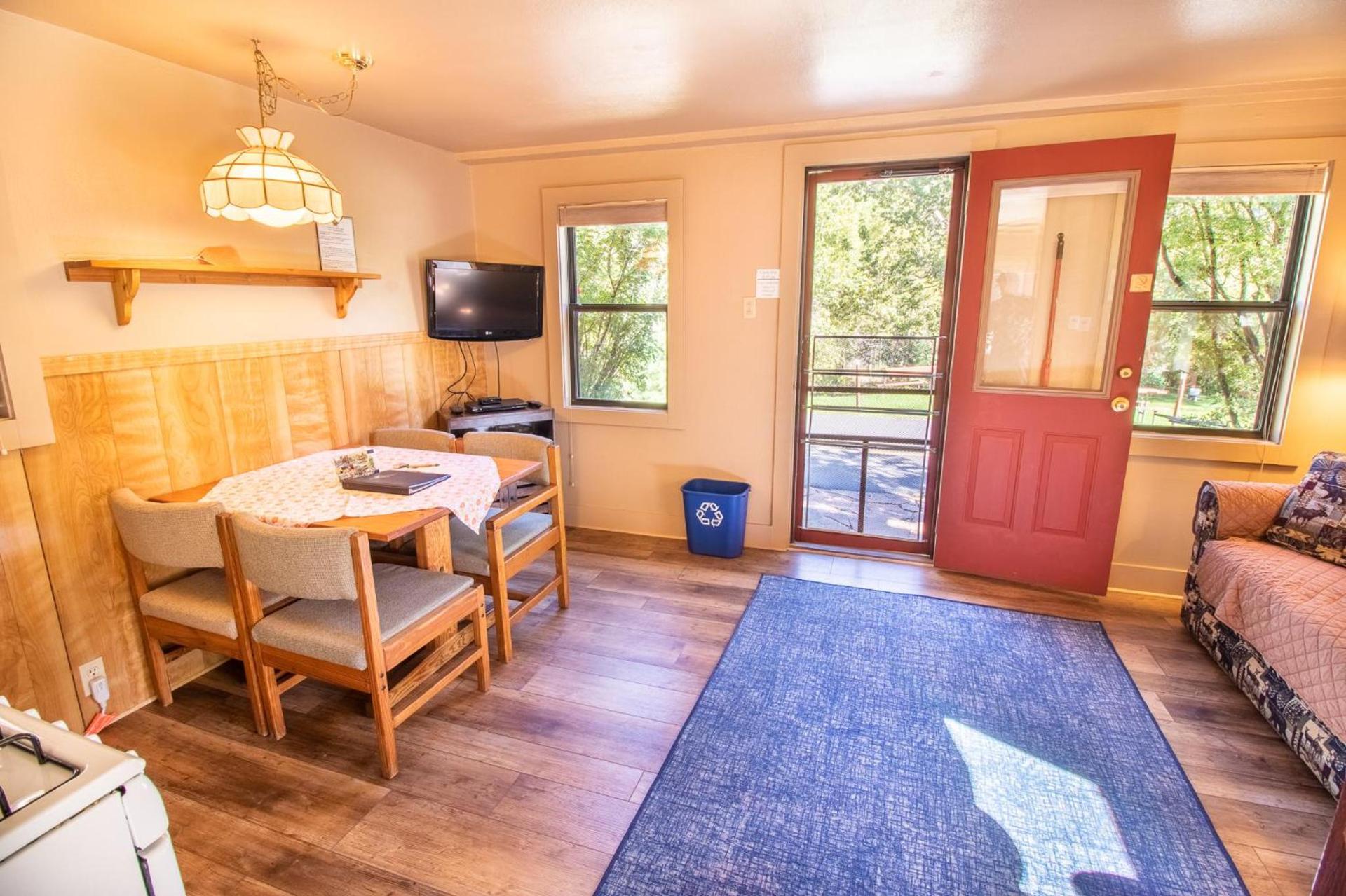 Castle Mountain Lodge photo 25