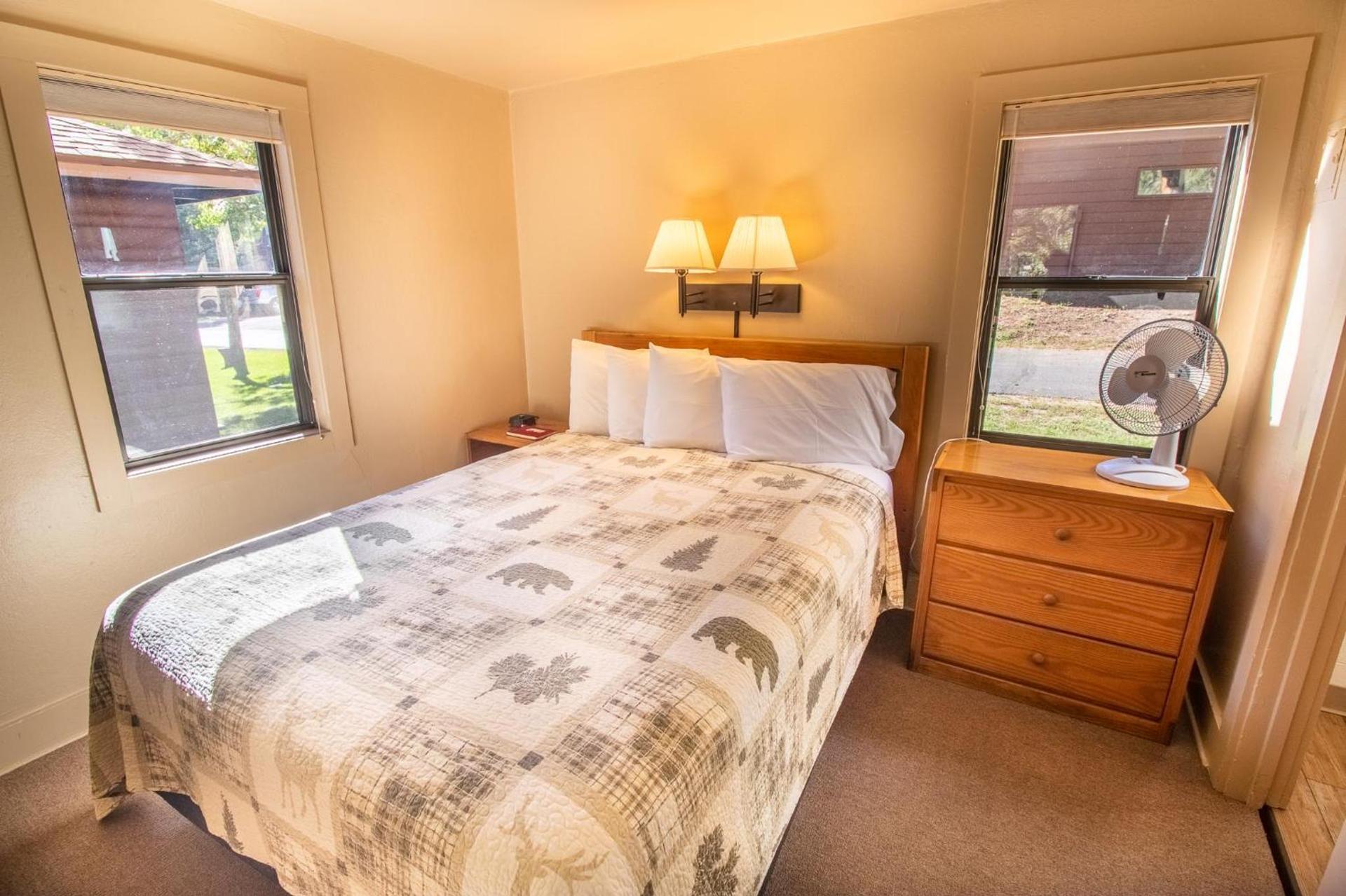 Castle Mountain Lodge photo 26