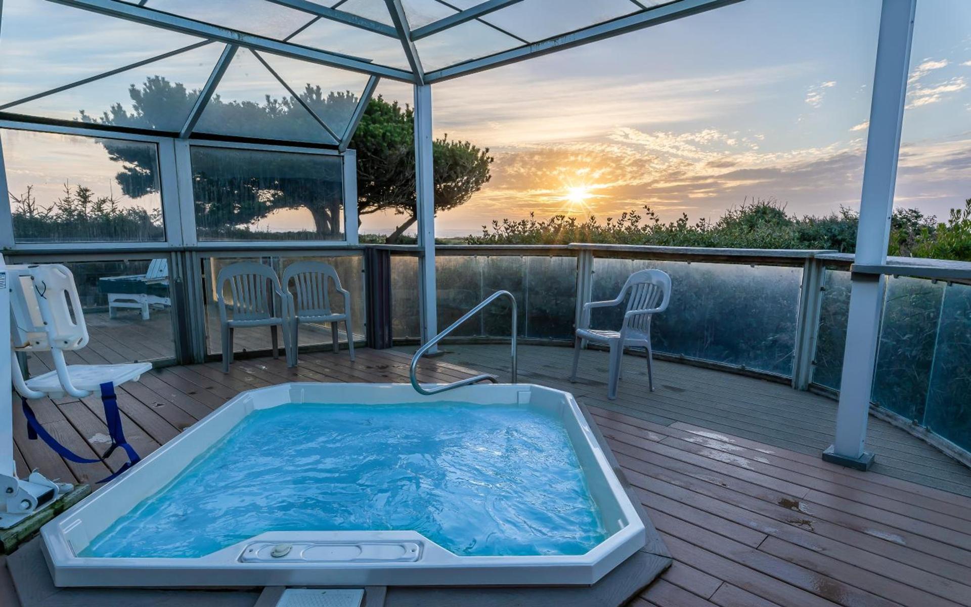 Gold Beach Inn photo 30
