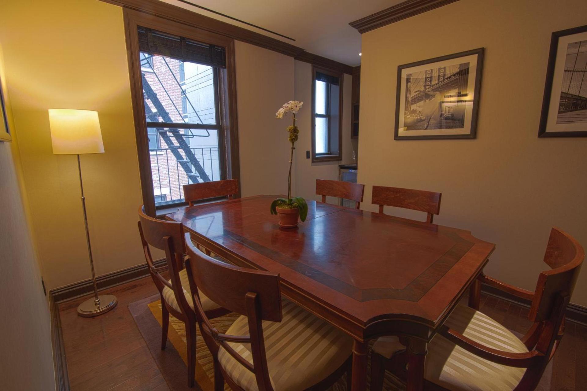 The Iroquois Times Square, a Small Luxury Hotel photo 41