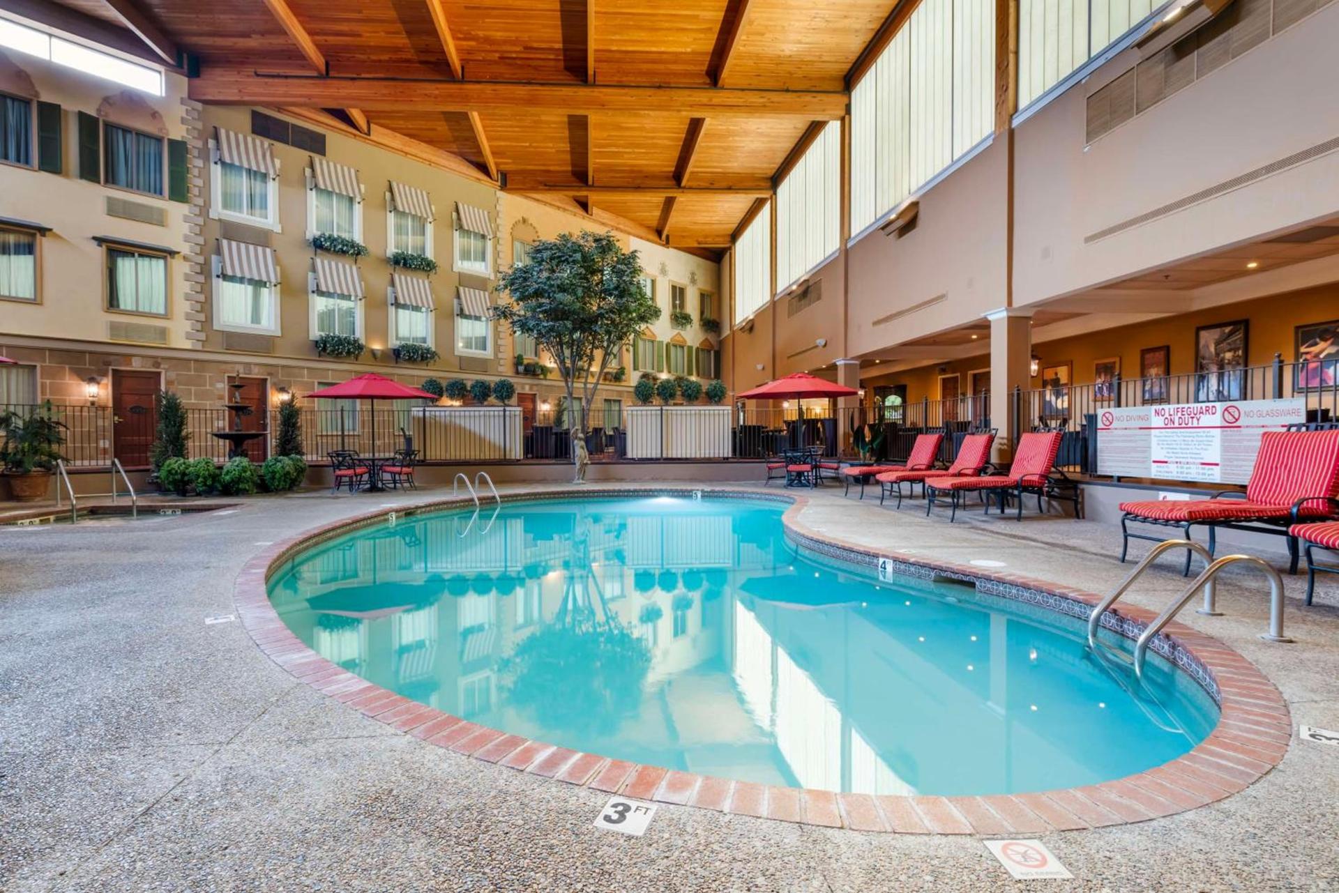 Best Western Plus White Bear Country Inn photo 47