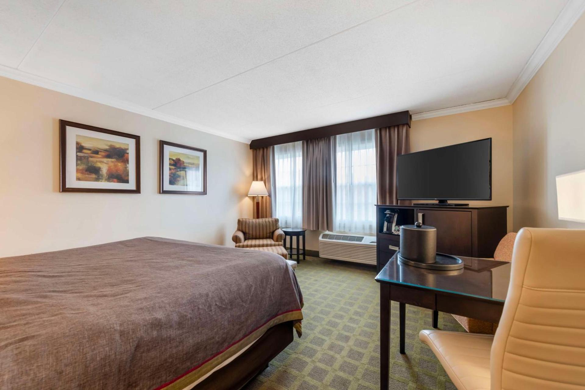 Best Western Plus White Bear Country Inn photo 15