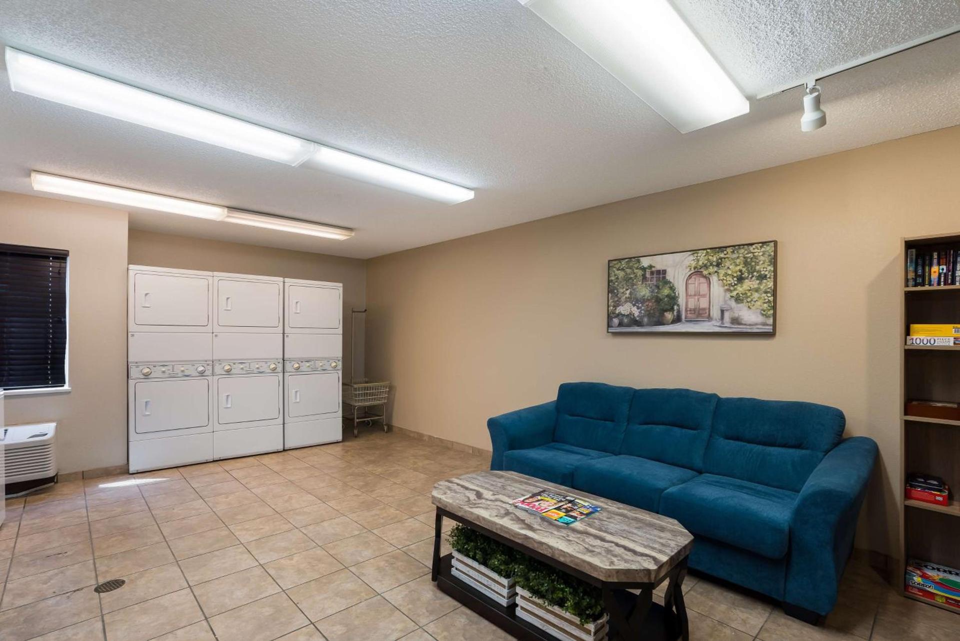 Sonesta Simply Suites Des Moines photo 29