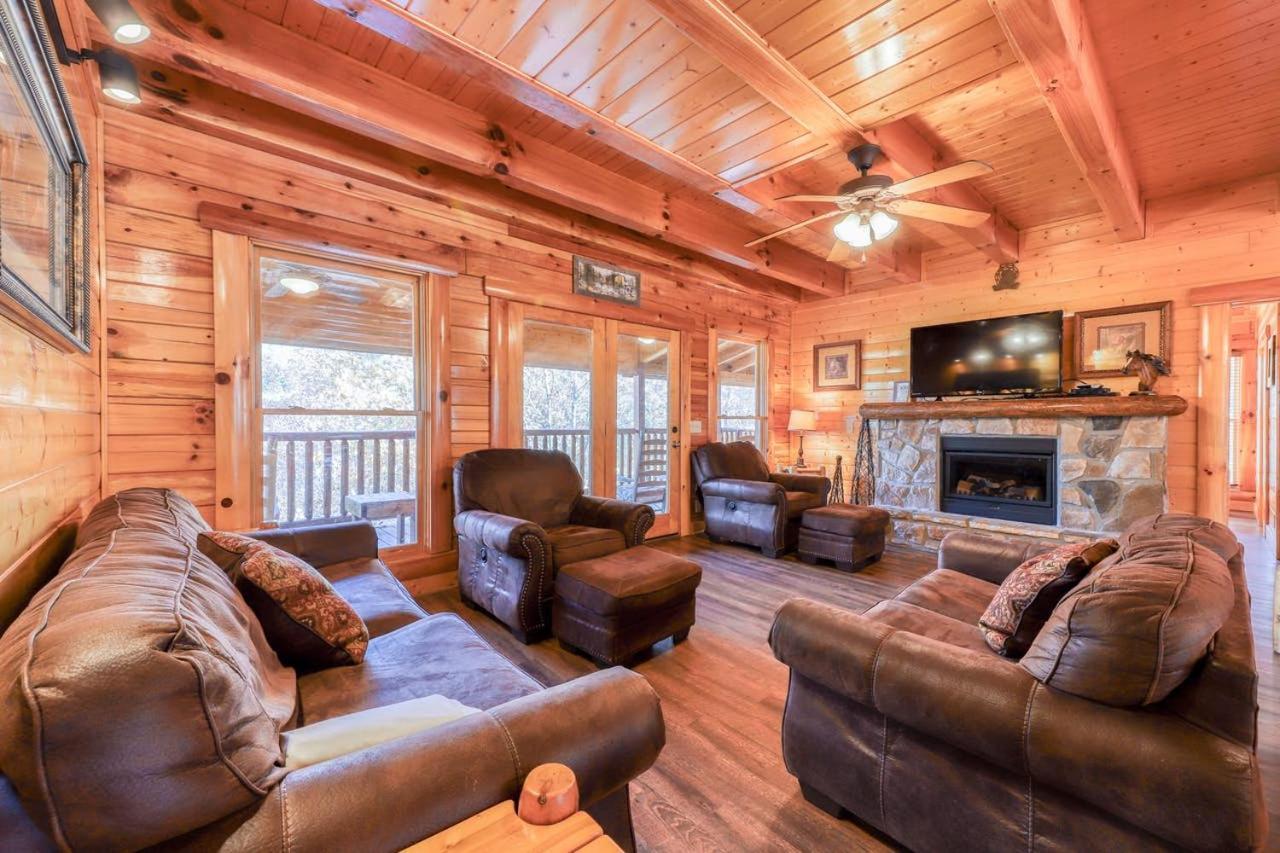 Black Bear Ridge Resort: Valhalla Manor by DC photo 15